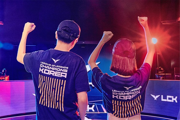 맥도날드 X LCK 협업 굿즈 출시
