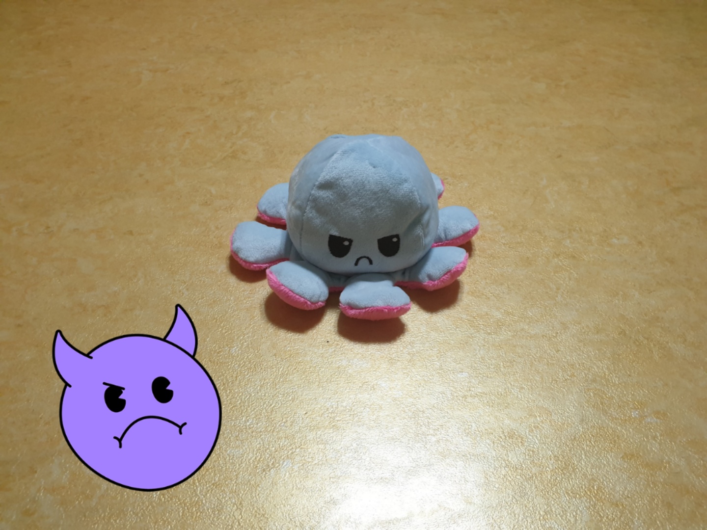 문어 한마리 몰고 가세요~!