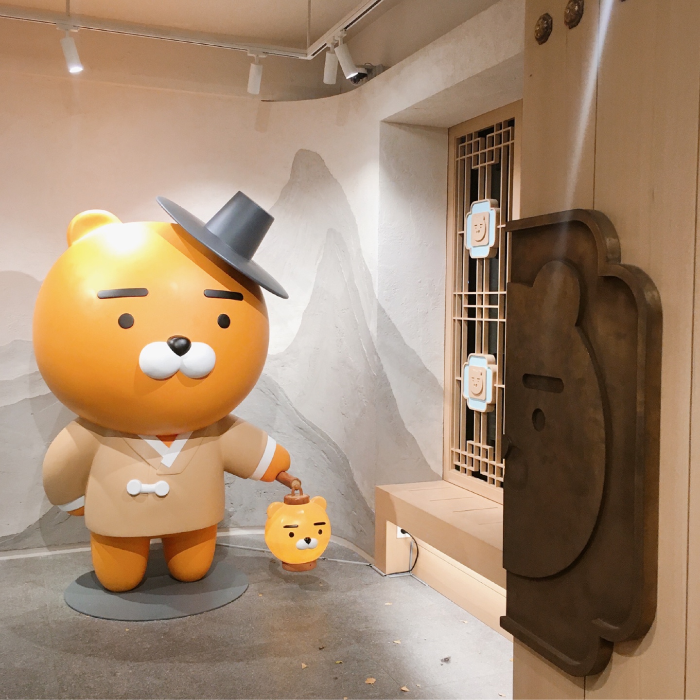 카카오프렌즈_전주한옥마을점