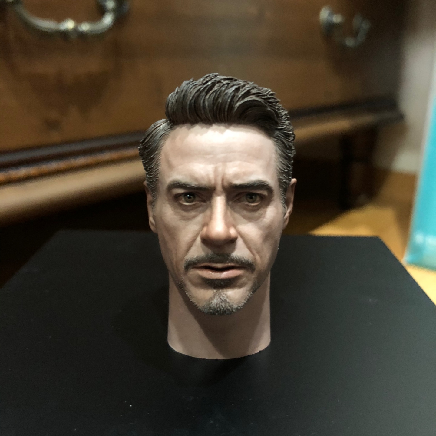 아끼는 작가작헤드 용&예Tony Stark☺️