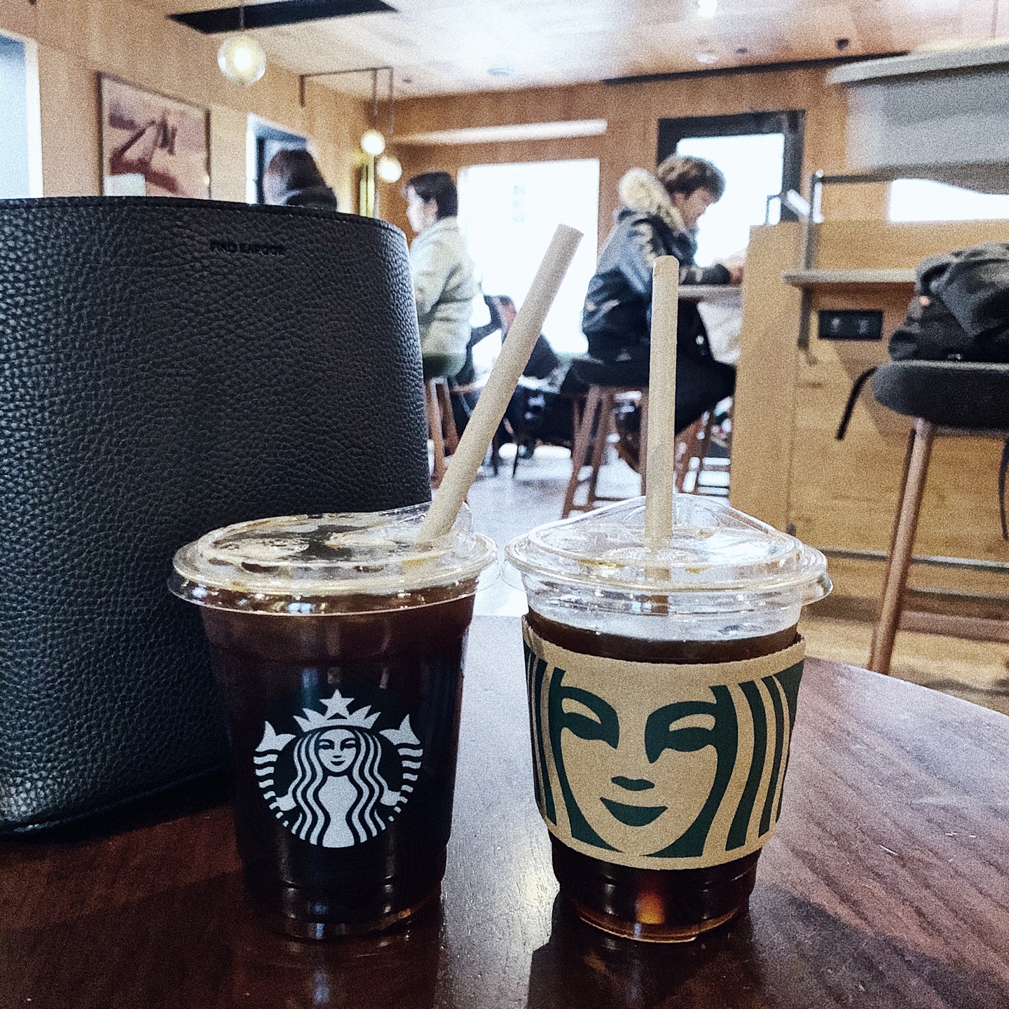 [STARBUCKS SHANGHAI]