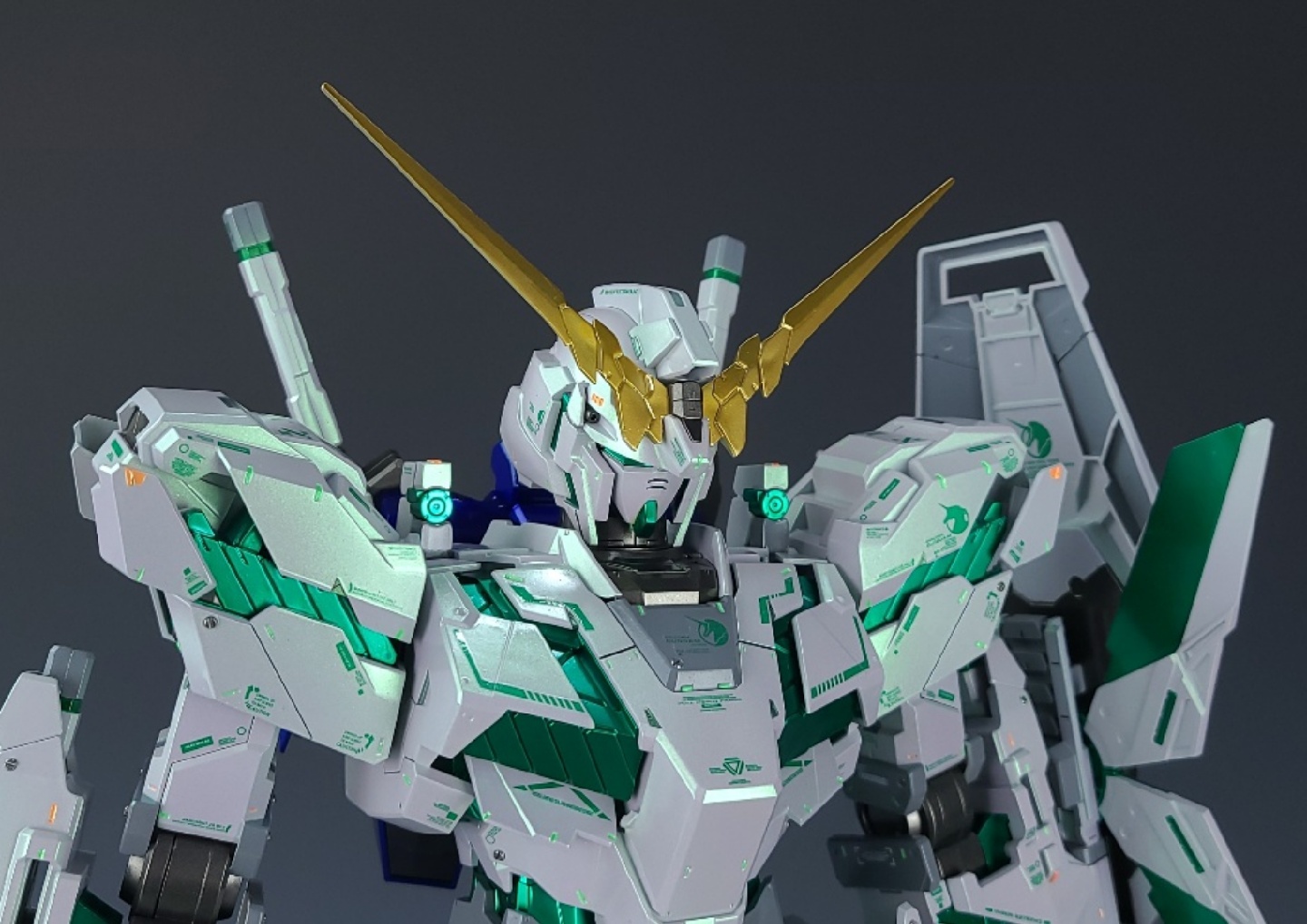 [Mega] Unicorn Gundam