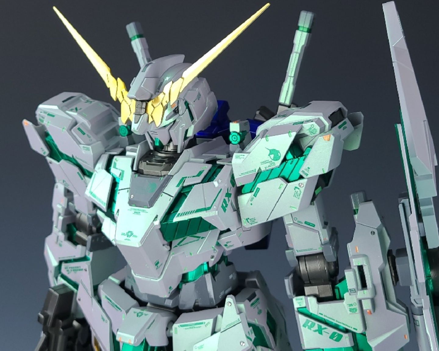 [Mega] Unicorn Gundam