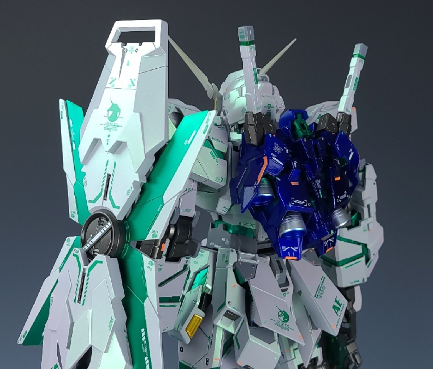 [Mega] Unicorn Gundam