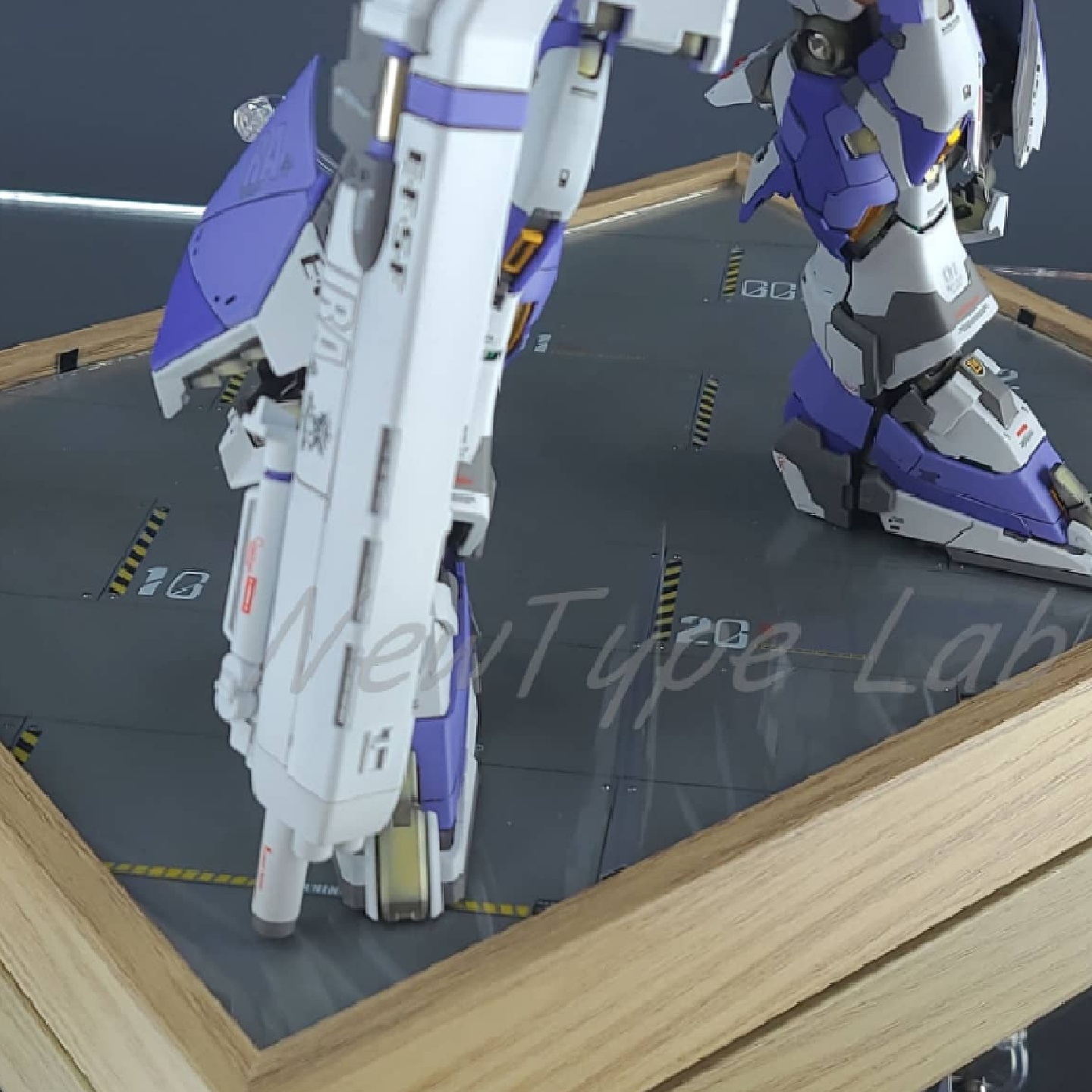 Nu Gundam +