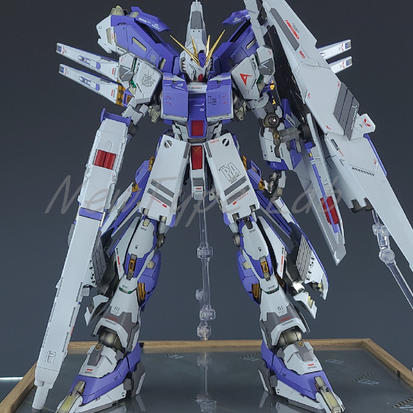 Nu Gundam +