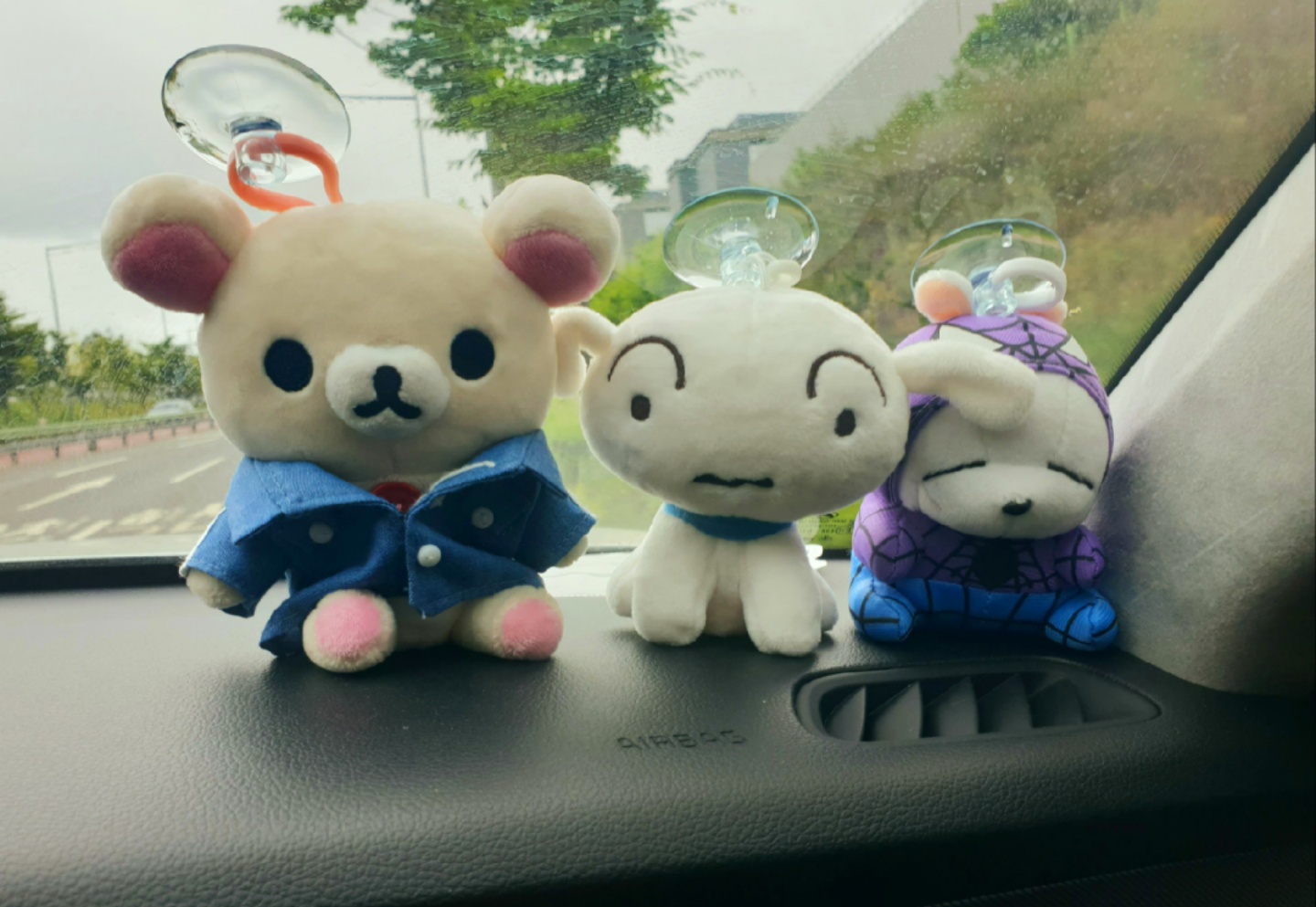 아부지 빠방이에 쪼꼬미들😀