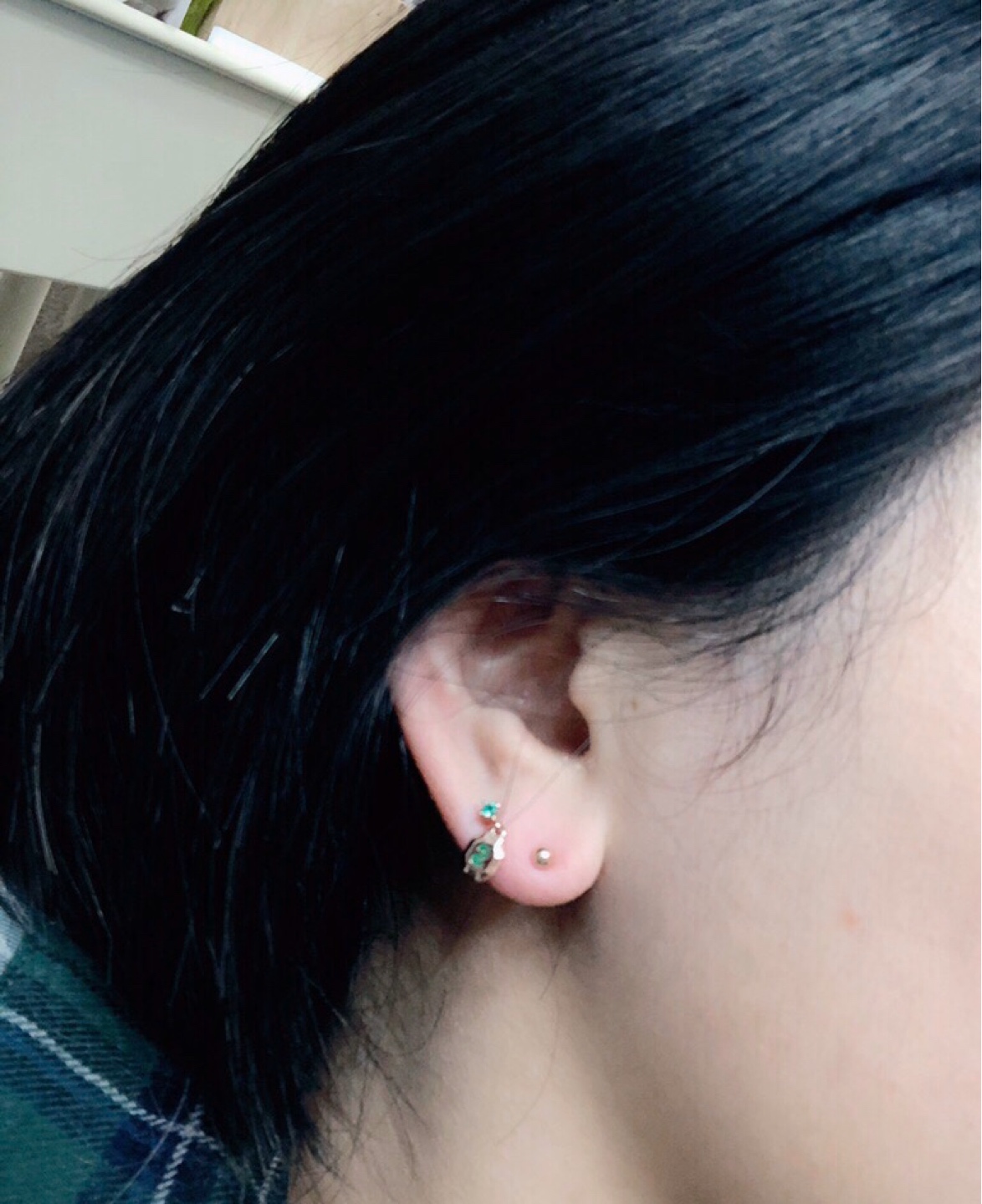 해리포터 피어싱이왔다 💙💚