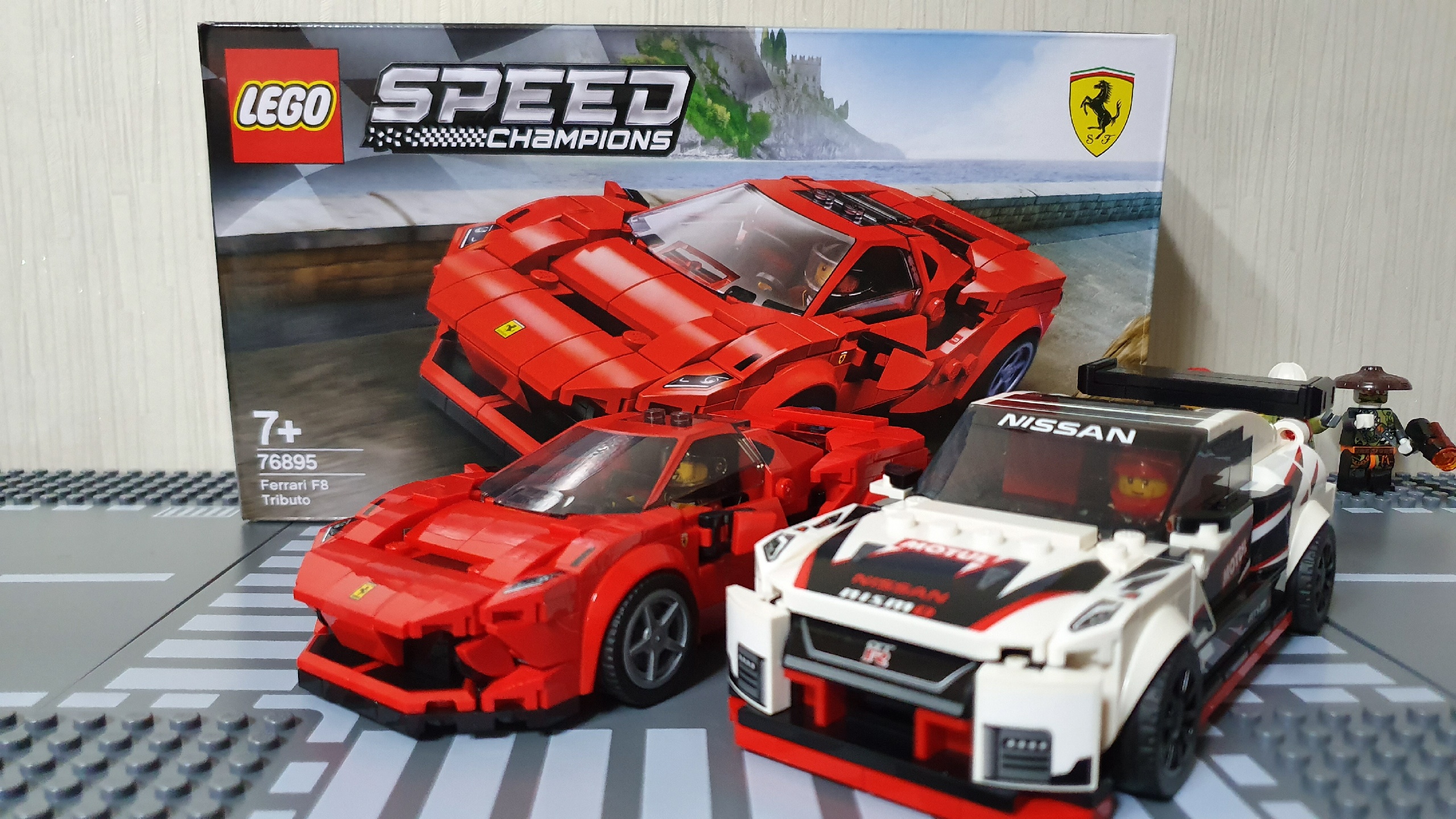 레고 스피드 챔피언 닛산 GT-R Nismo와 페라리 F8