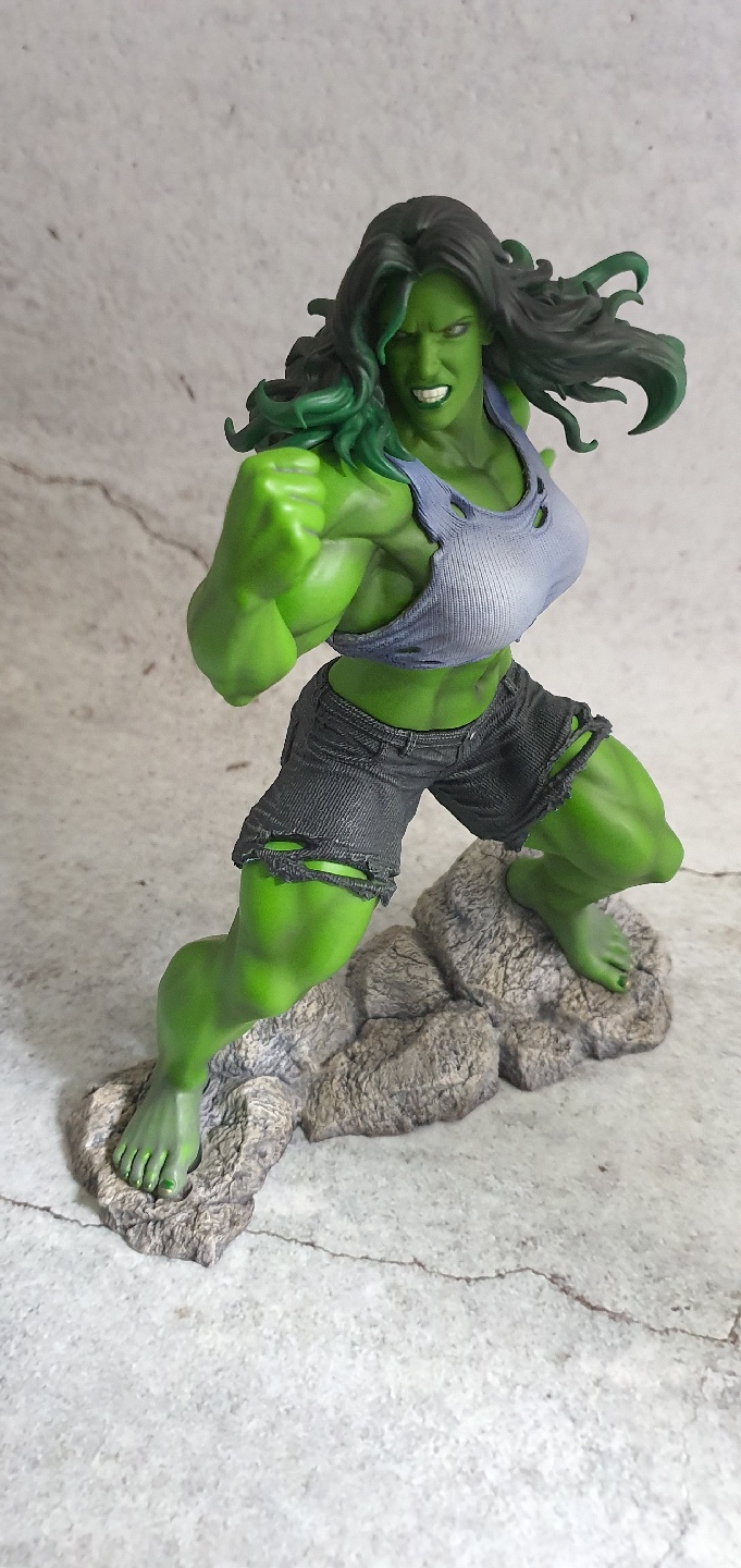 SHE HULK