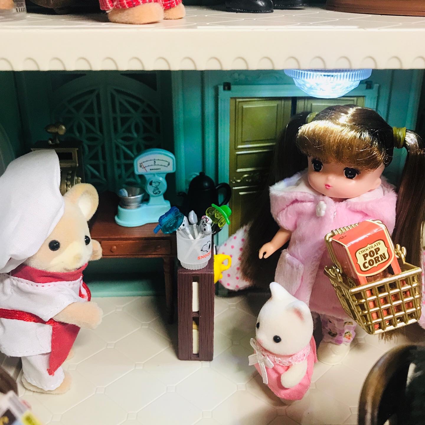 초콜릿 카페에서 3️⃣