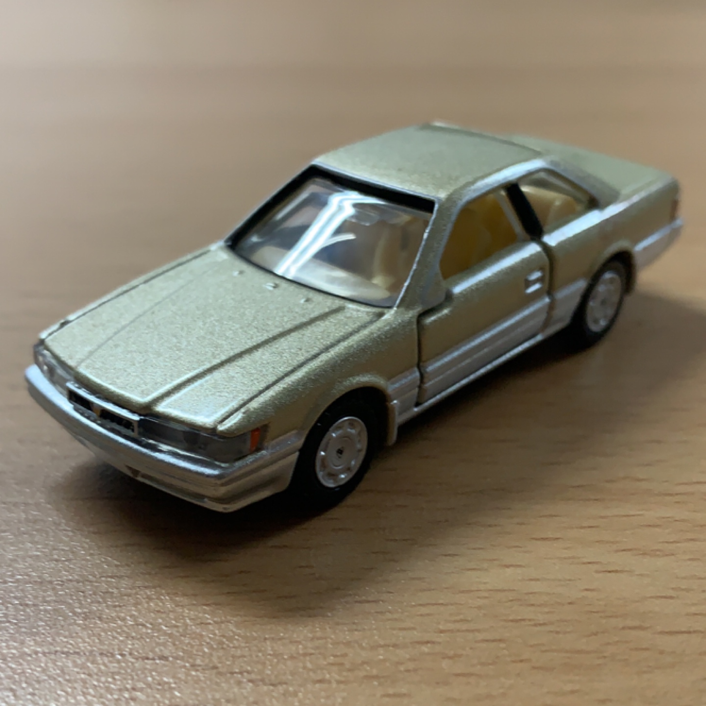 Tomica Premium No. 4