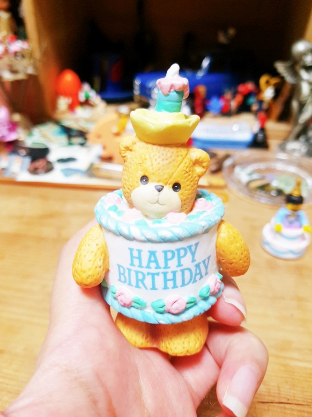 9.9 대략 20년을 함께한 케이크테디:)