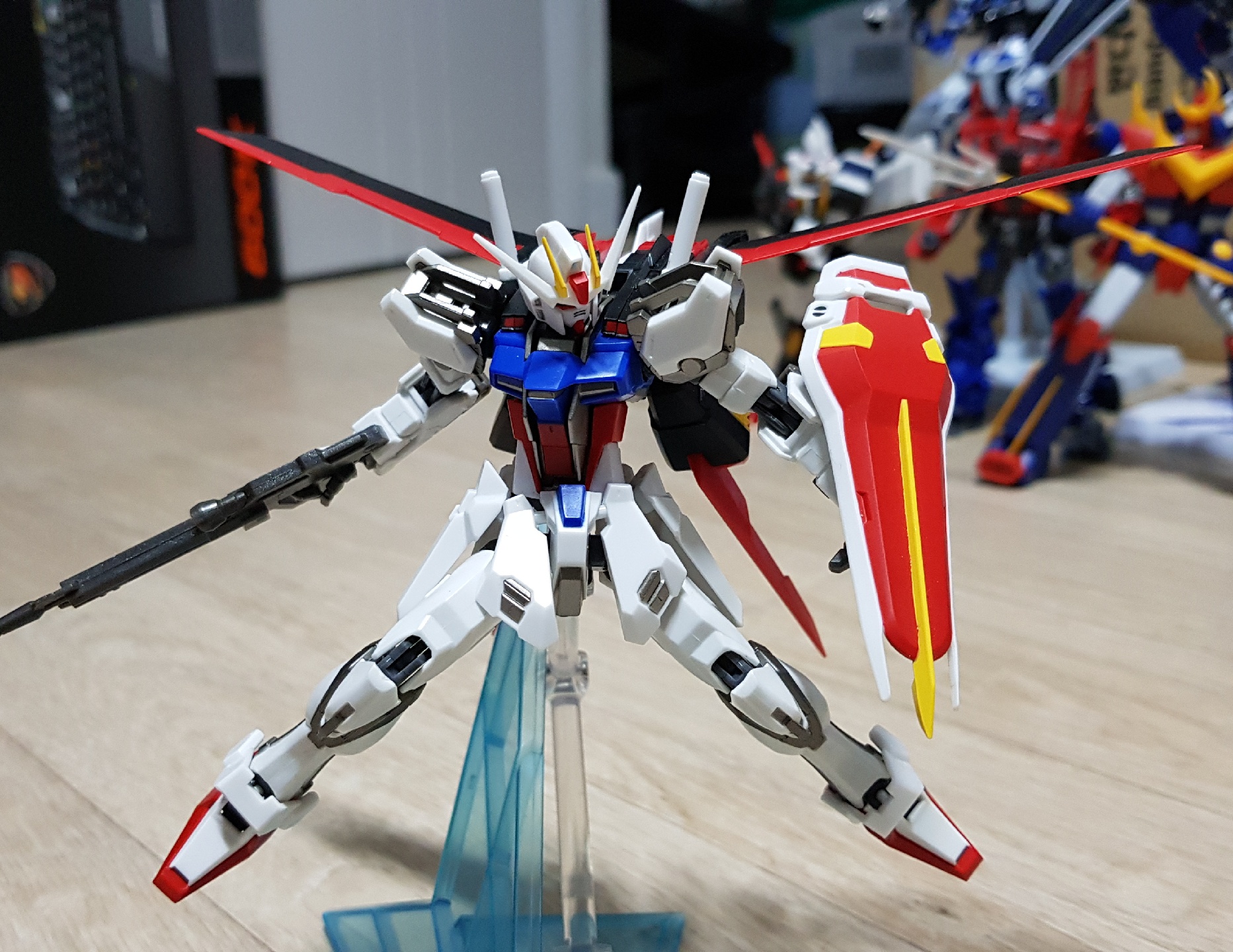 AILE STRIKE