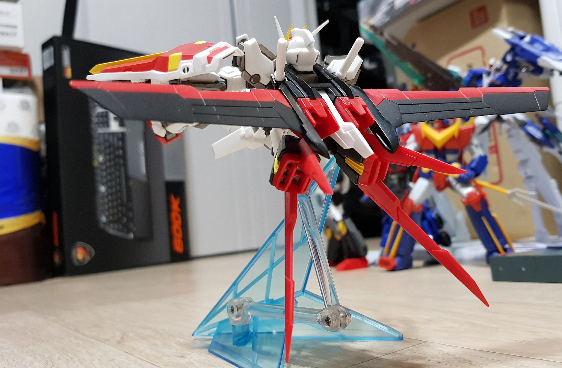 AILE STRIKE