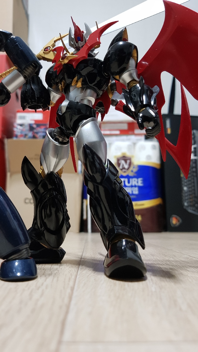SUPER ROBOT