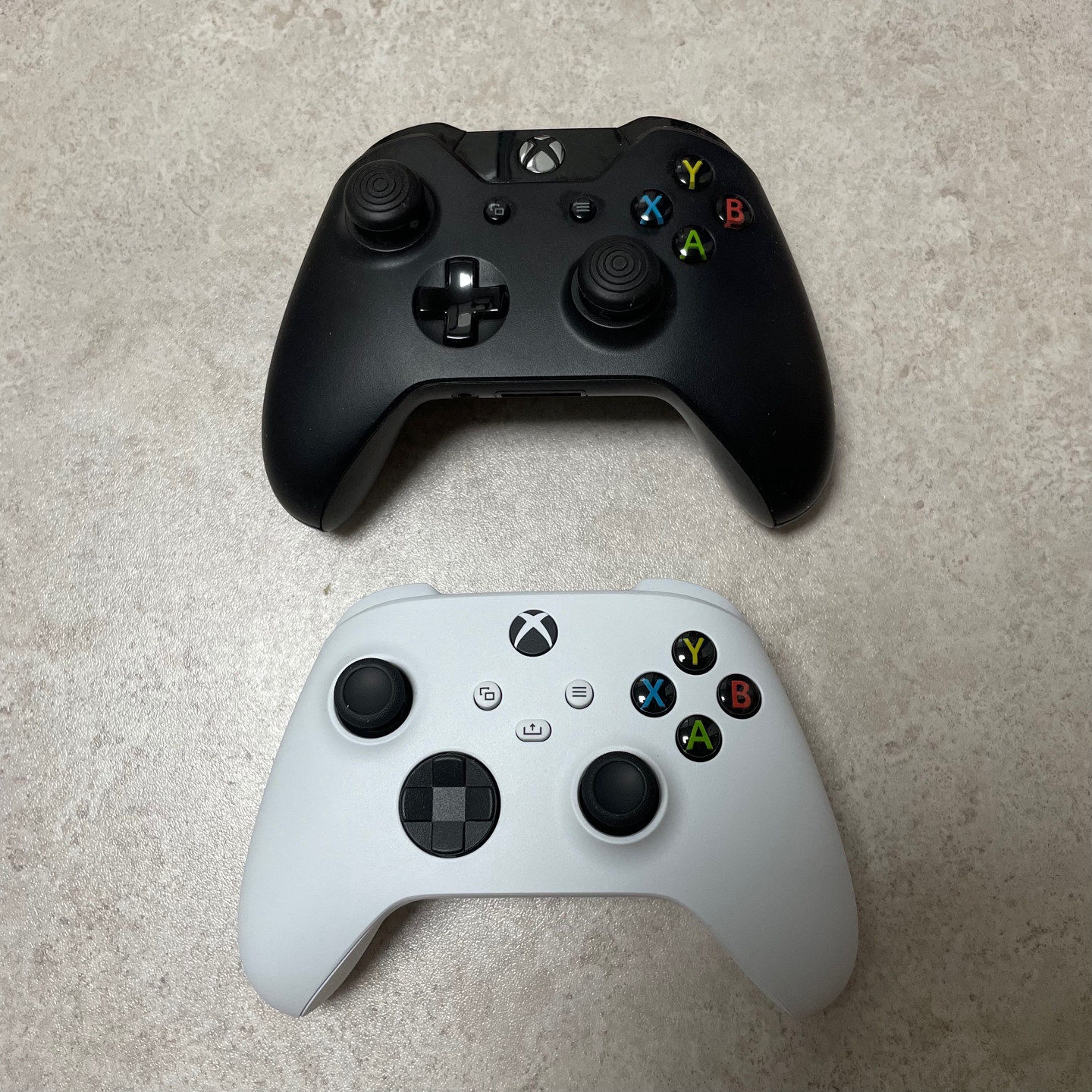 xbox 컨트롤러 4세대 - 로봇 화이트