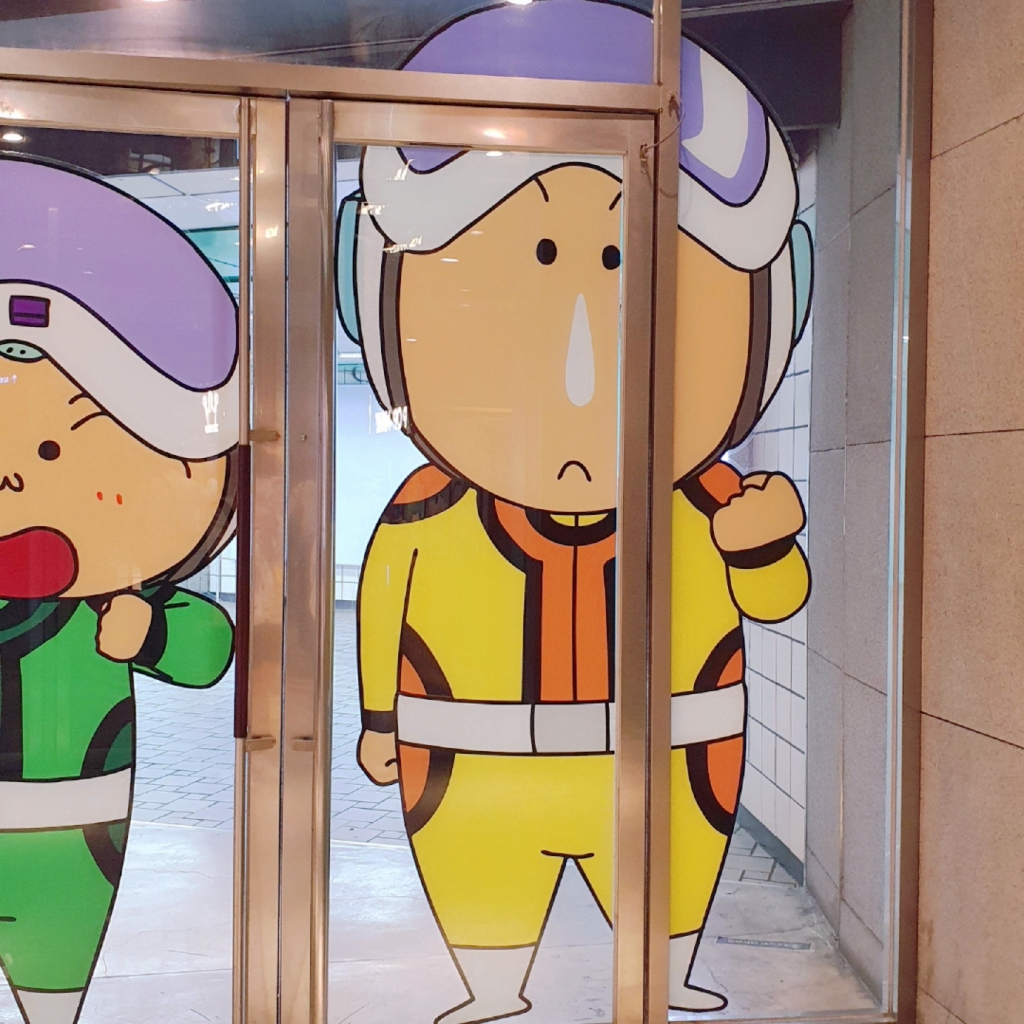 신촌 짱구 팝업스토어