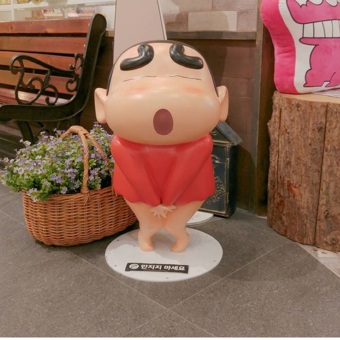 용산 짱구 스토어