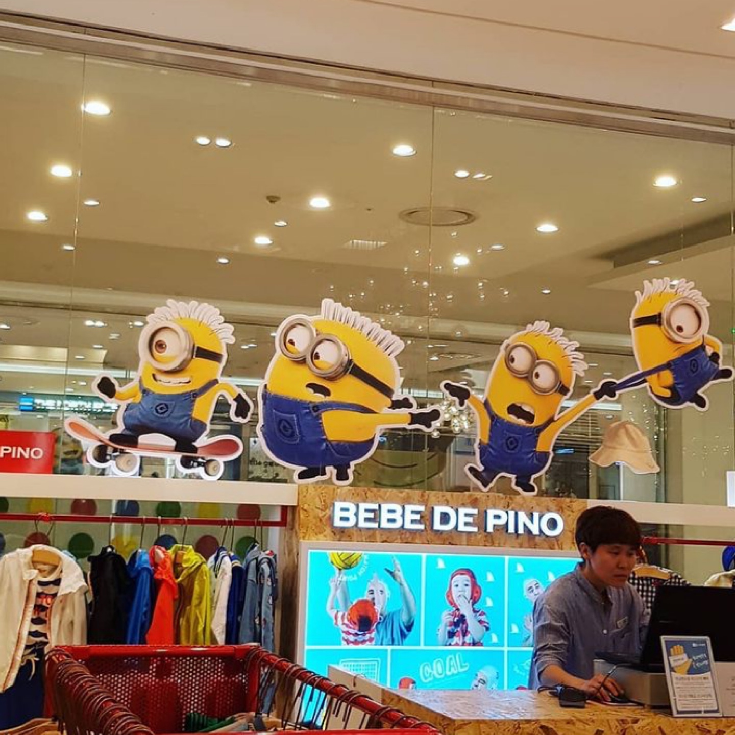 미니언즈 백화점 팝업 스토어