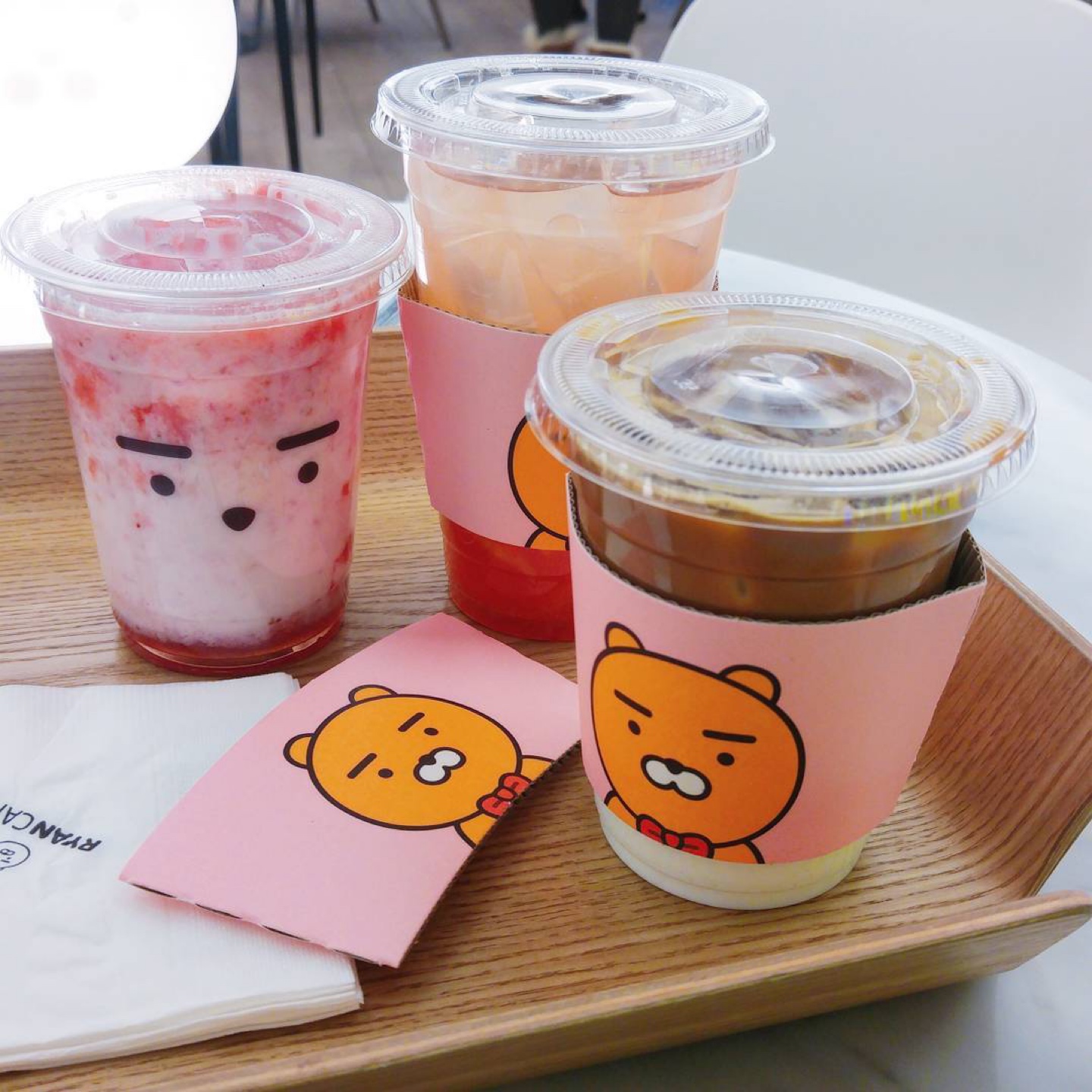 카카오프렌즈 카페 / 식품