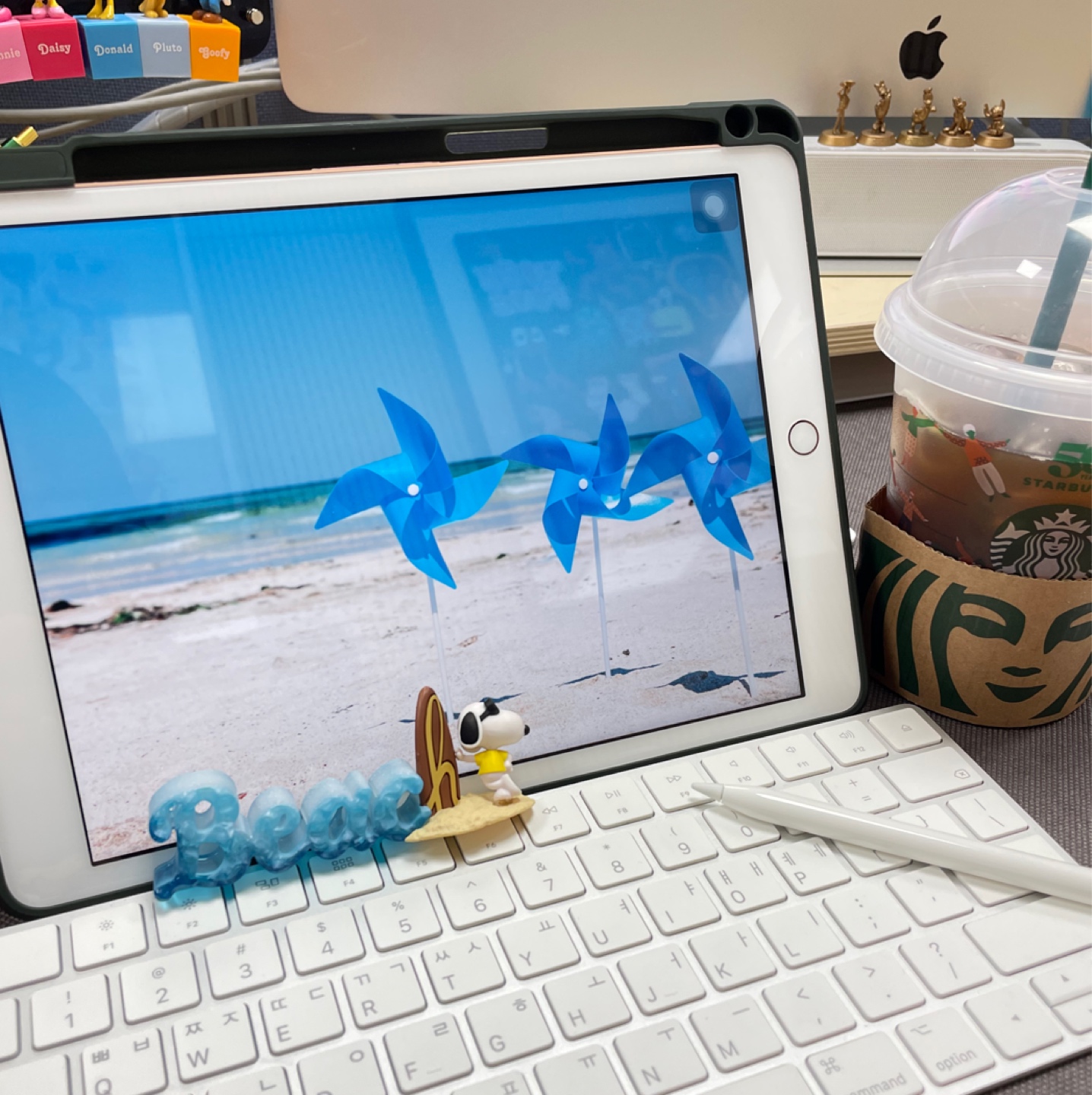 Beach
마음만은
바다요🌊🏄‍♂️