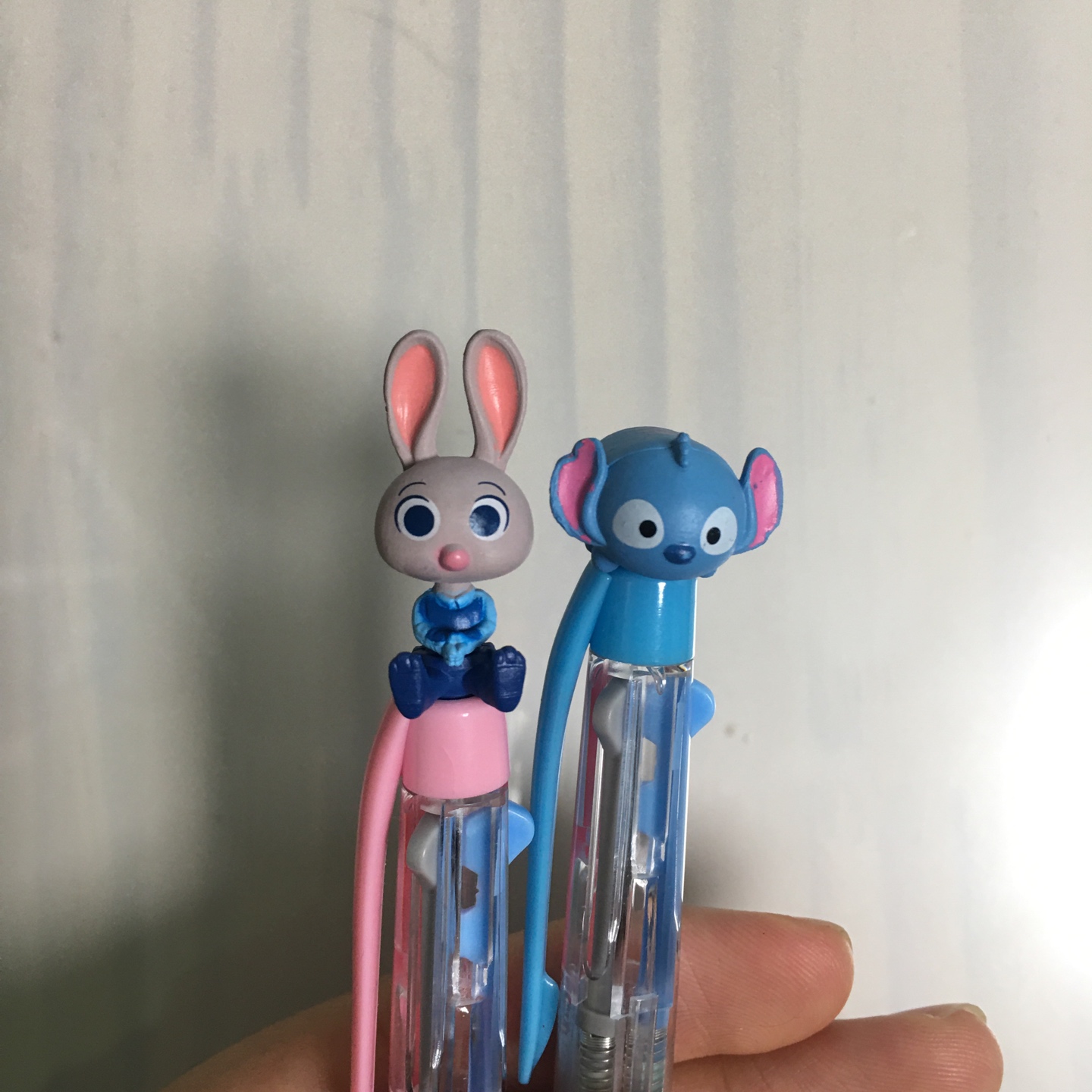 주디 볼펜🐰과 스티치 볼펜💙