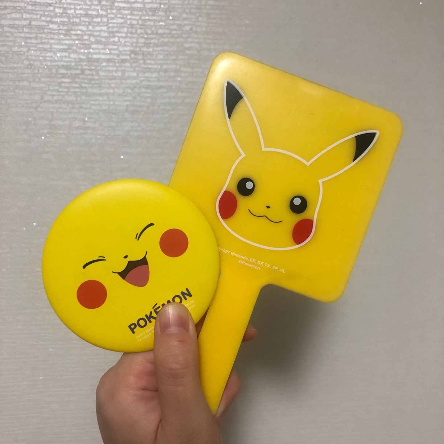 피카츄 거울💛