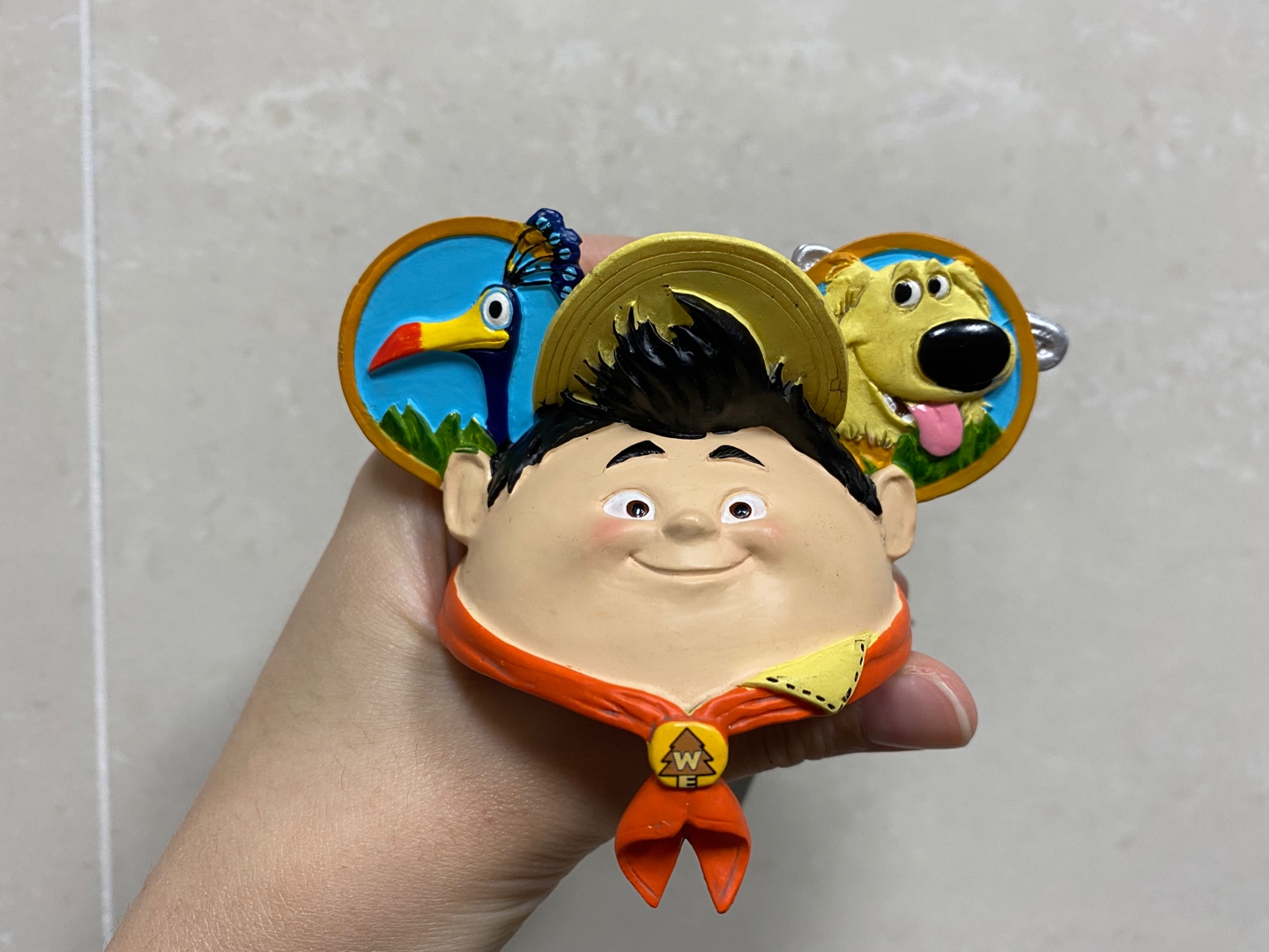 업 러셀 이어햇 오너먼트