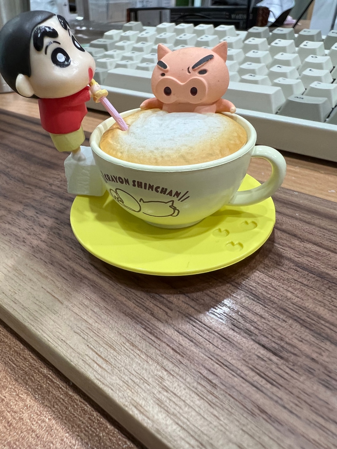 짱구 리멘트 피규어 - 부리부리와 라떼 🤪