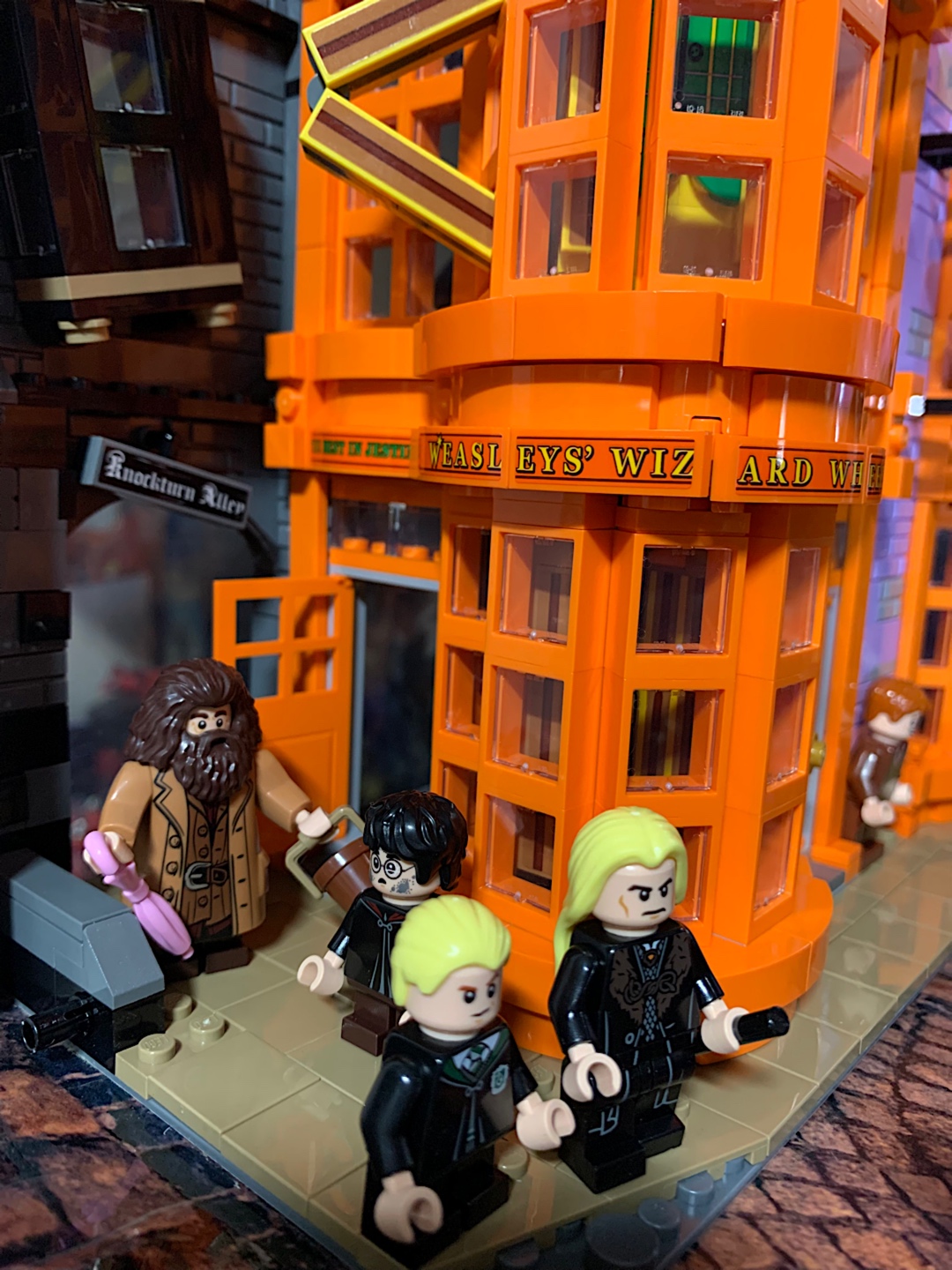 HARRY POTTER