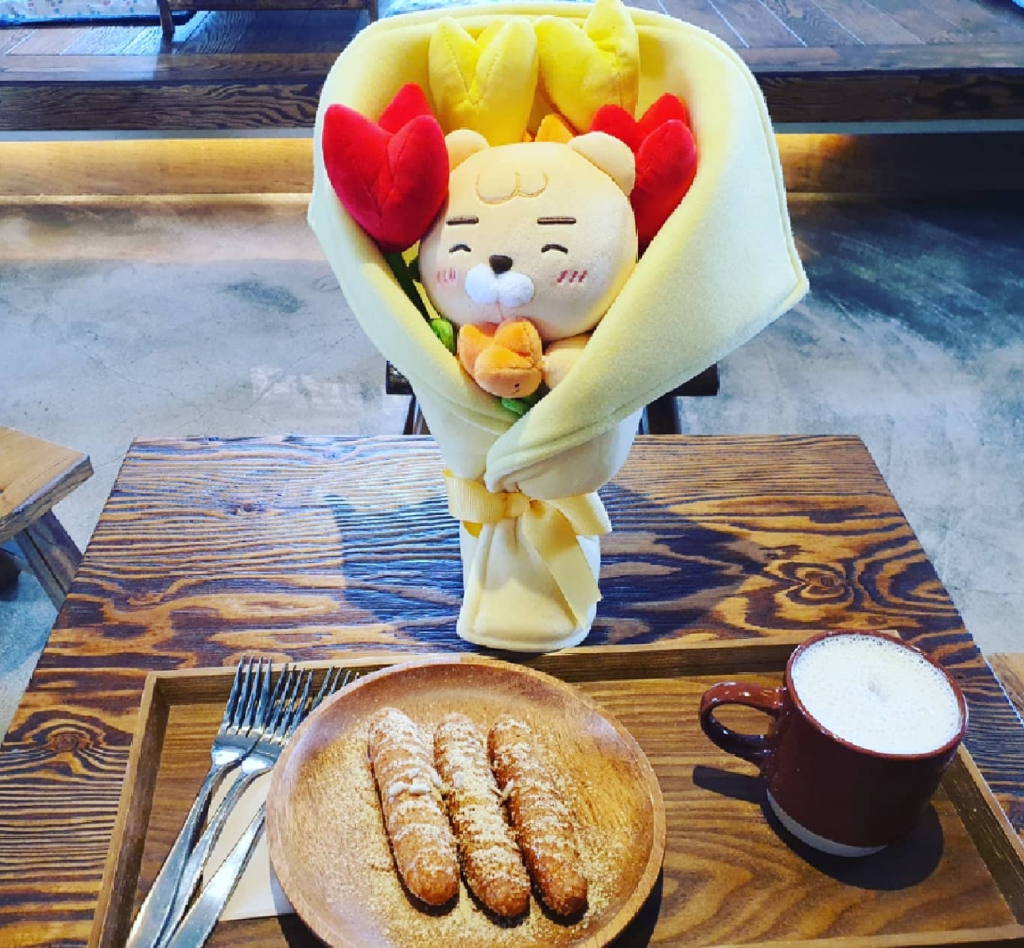 꽃길만 걷자♡