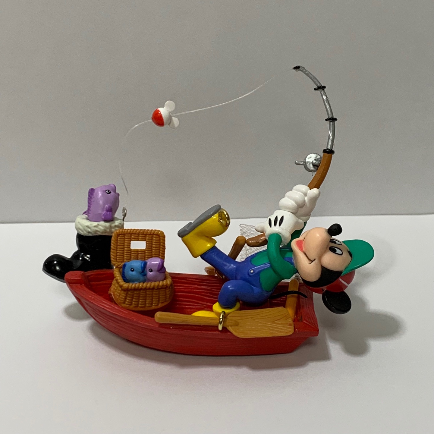 🛶🐟