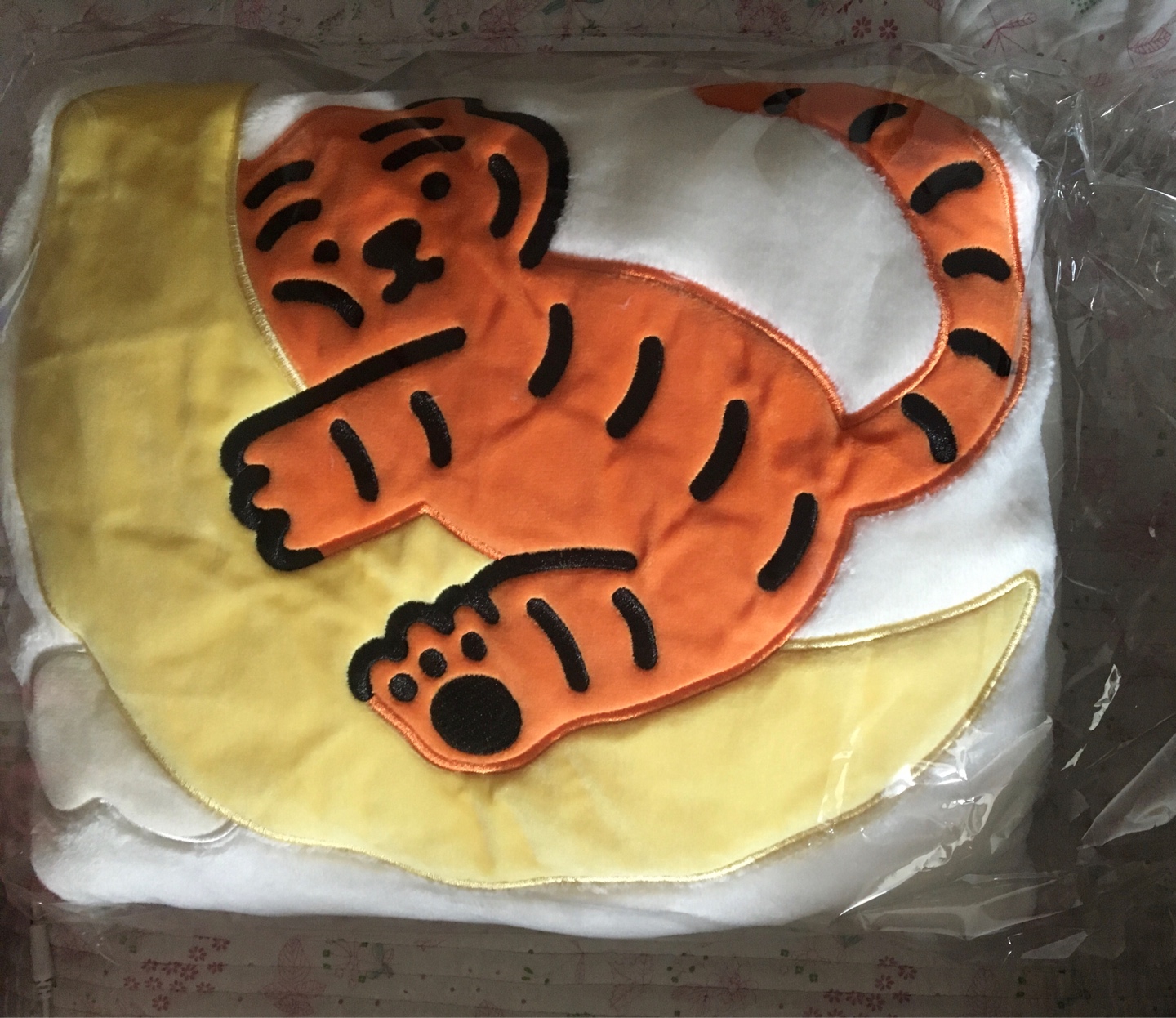 에뛰드 X 무직타이거 콜라보,탁자달력