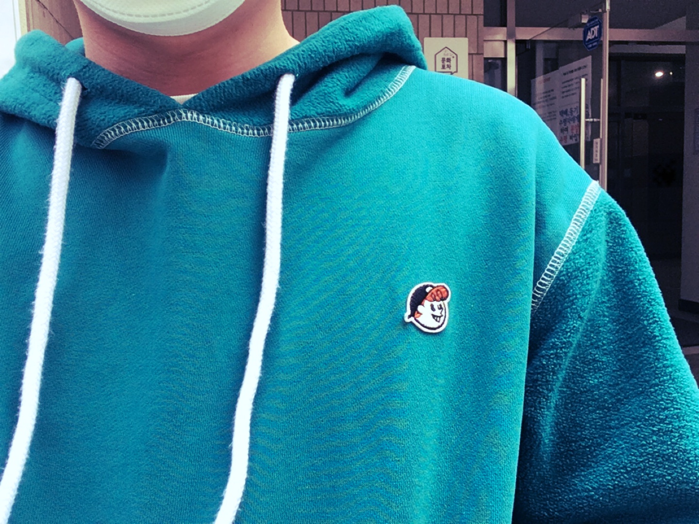 콜리 후드 입고 투표하기😁