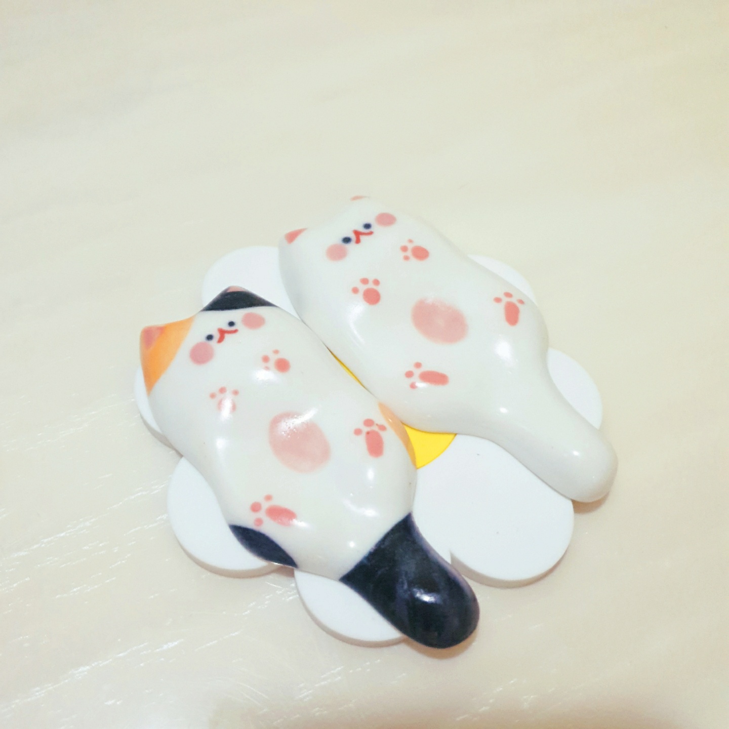 두순작가님 수저받침♡