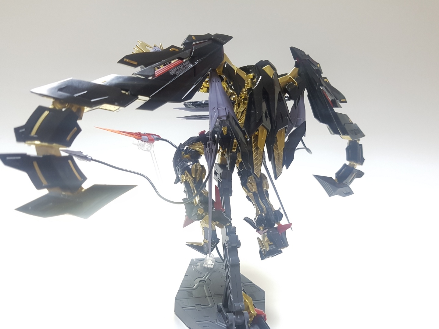 rg astray goldframe