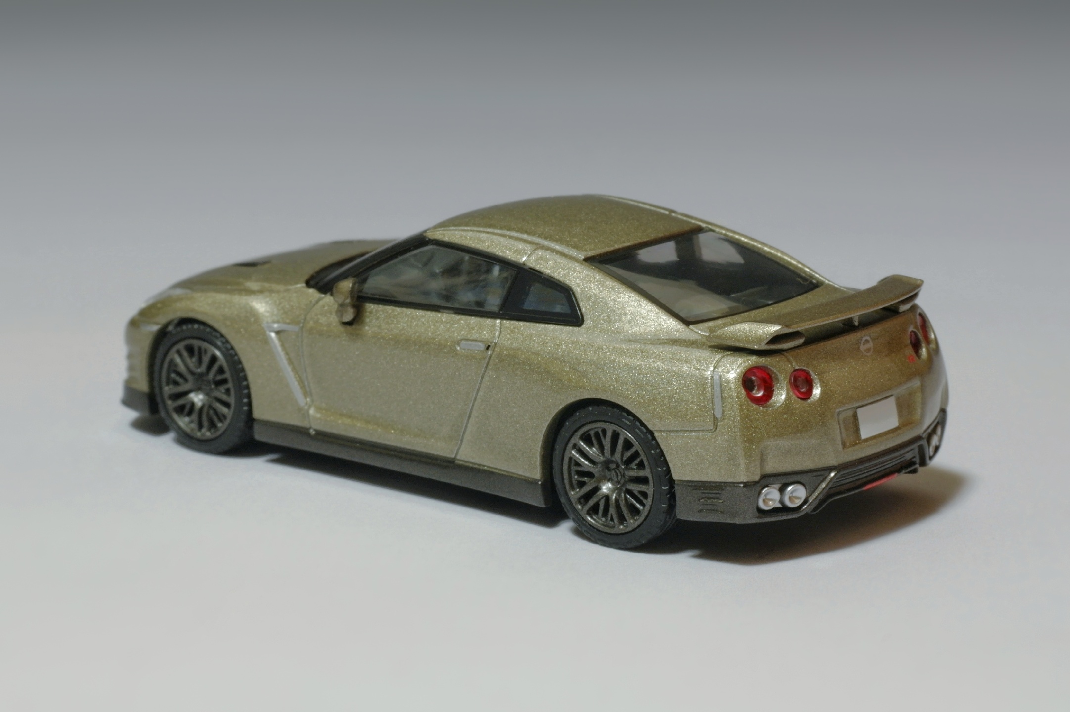 1/64 TLV 2016 R35 GT-R 45th Anniversary