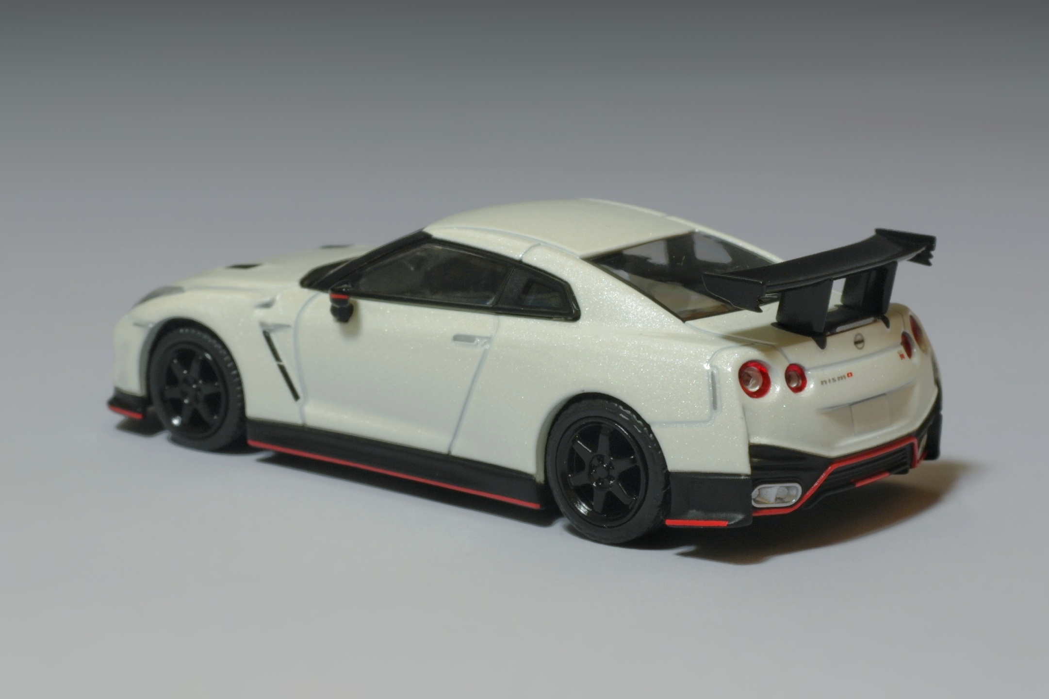 1/64 Kyosho 2014 R35 GT-R Nismo N Attack Package