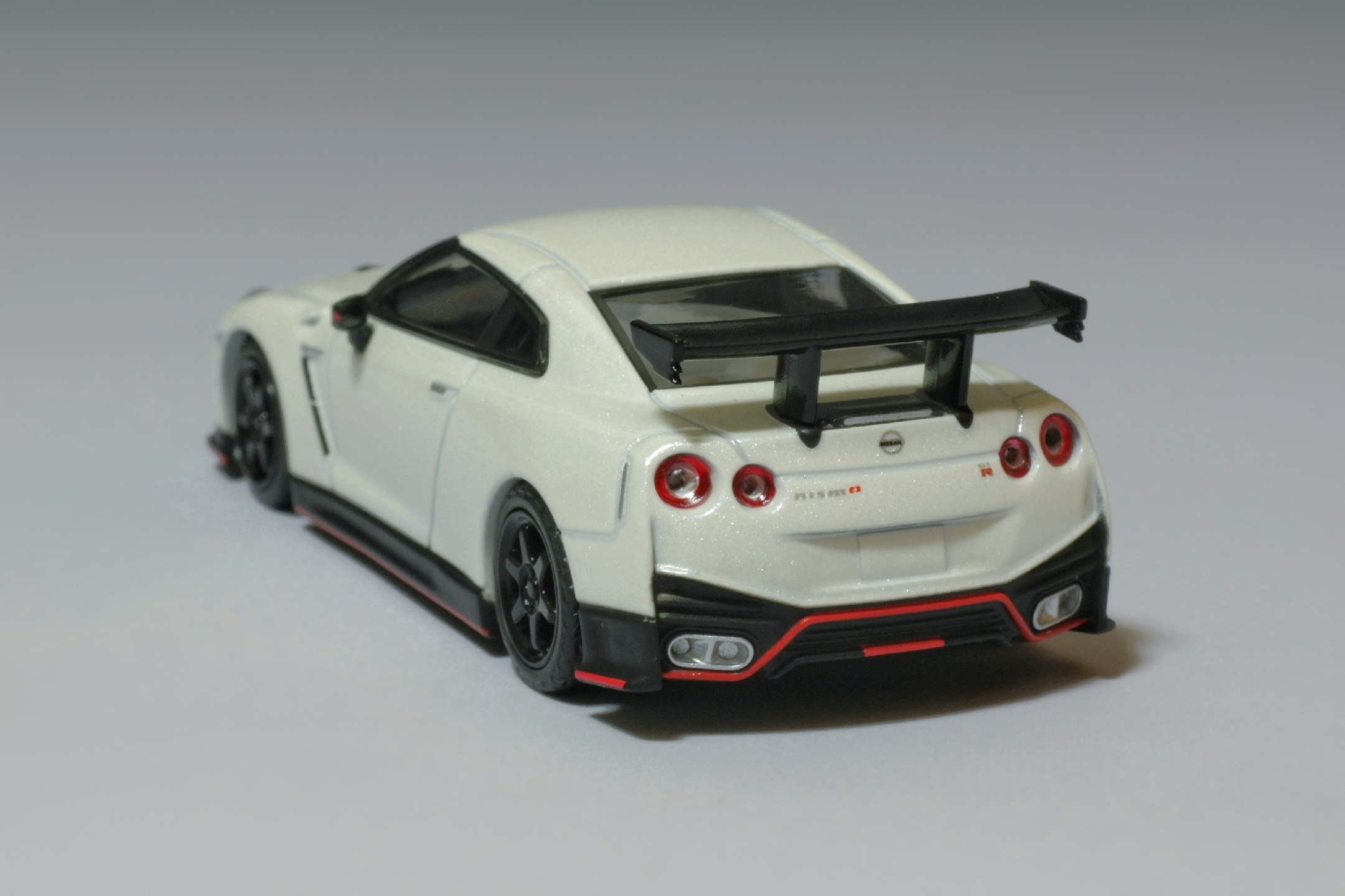 1/64 Kyosho 2014 R35 GT-R Nismo N Attack Package