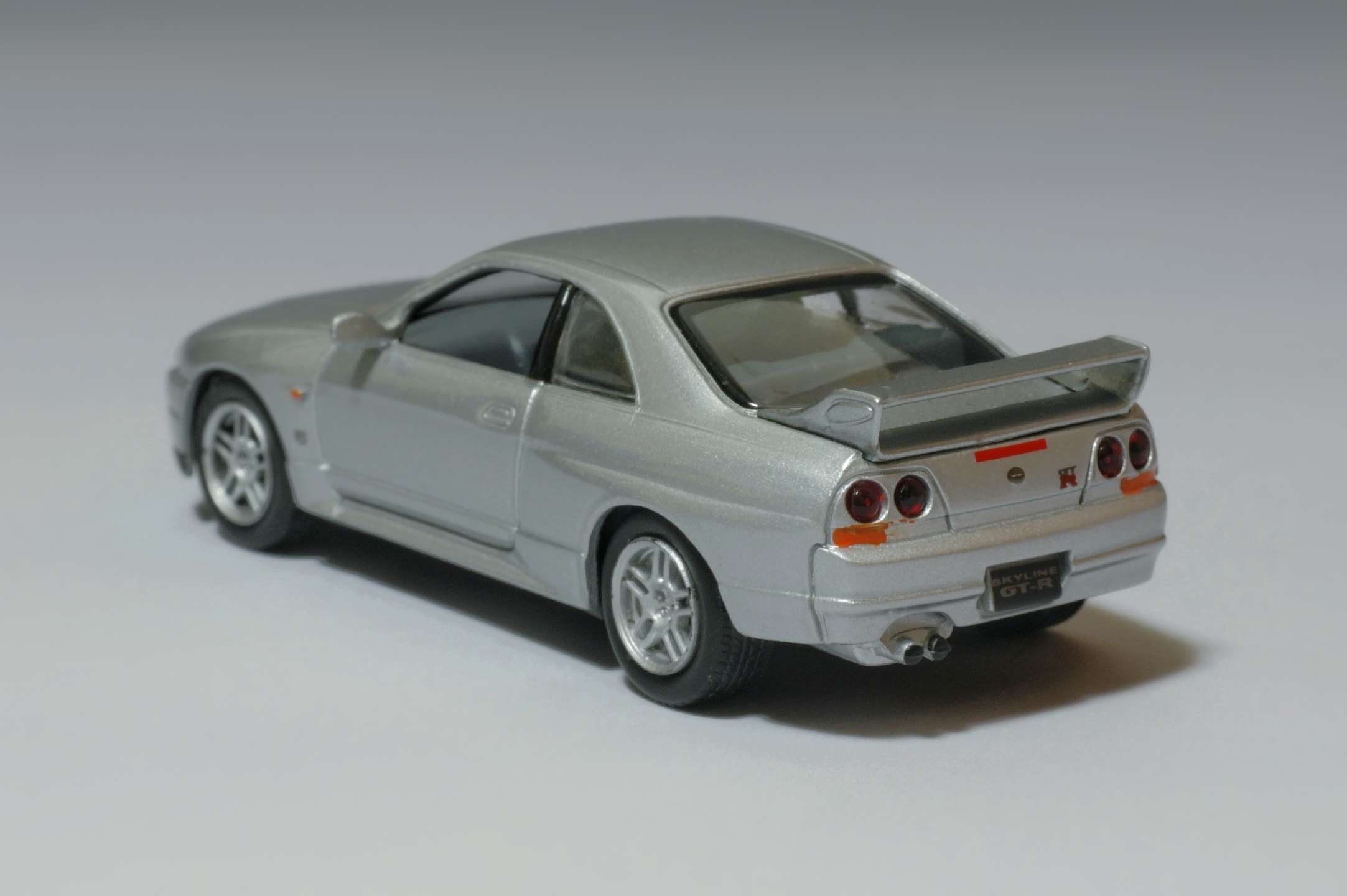 1/64 Kyosho R33 GT-R