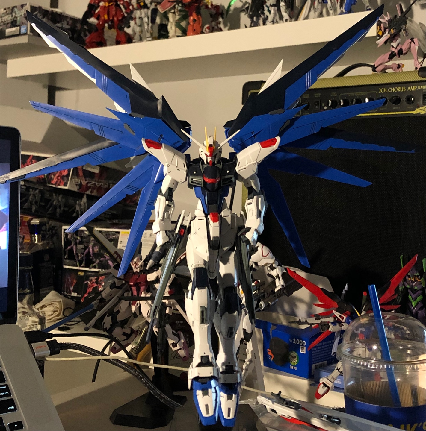 프리덤 건담 mg 2.0