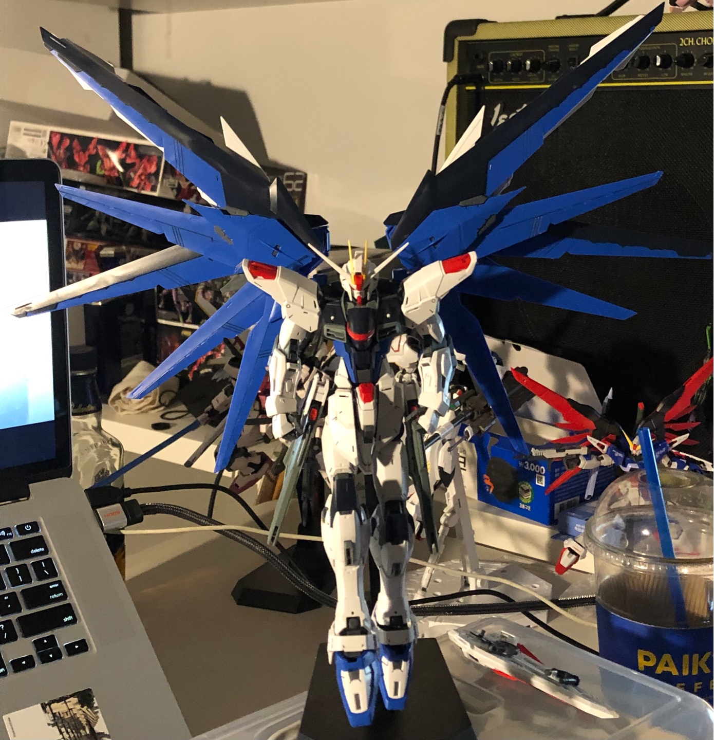 프리덤 건담 mg 2.0