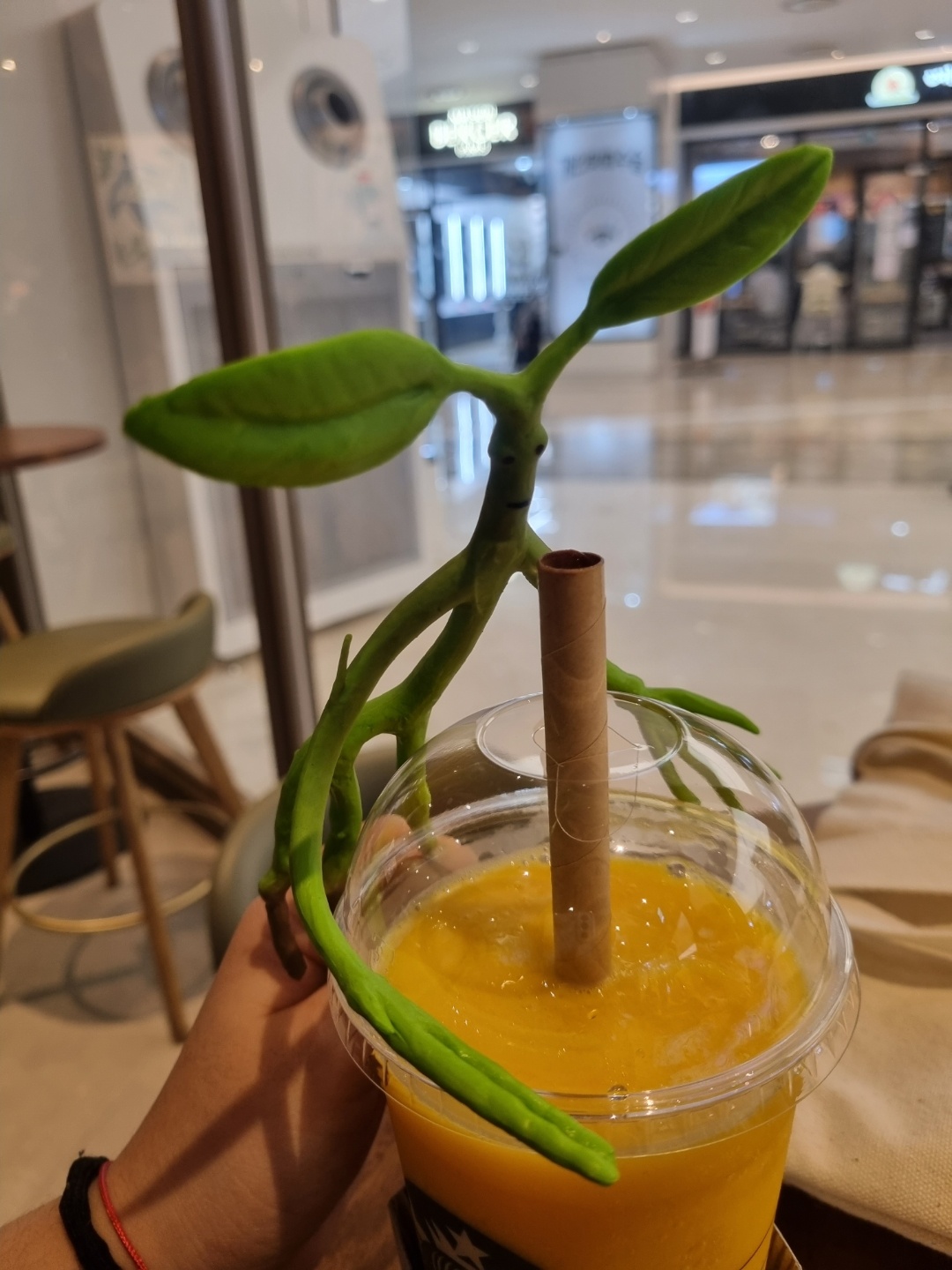 피켓이랑 카페데이트