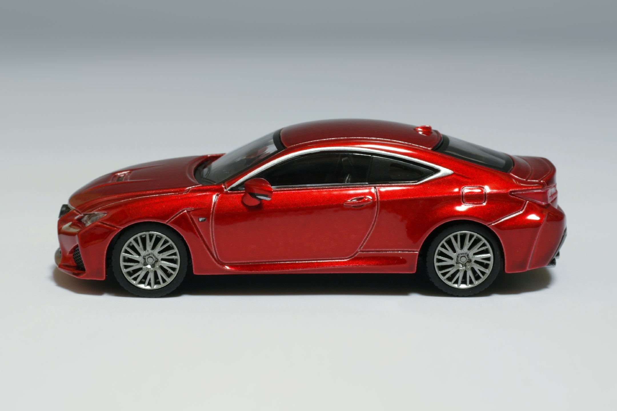 1/64 Kyosho Lexus RC-F
