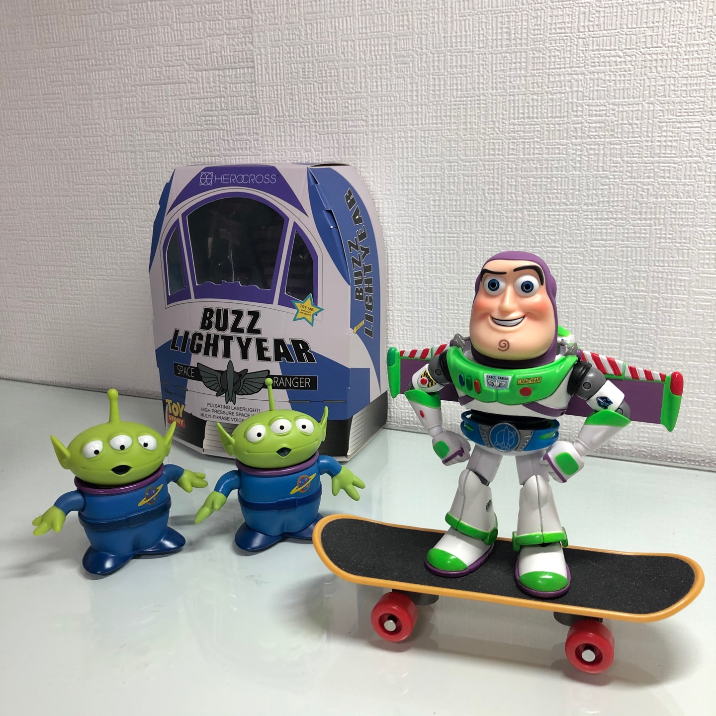 Herocross buzz lightyear