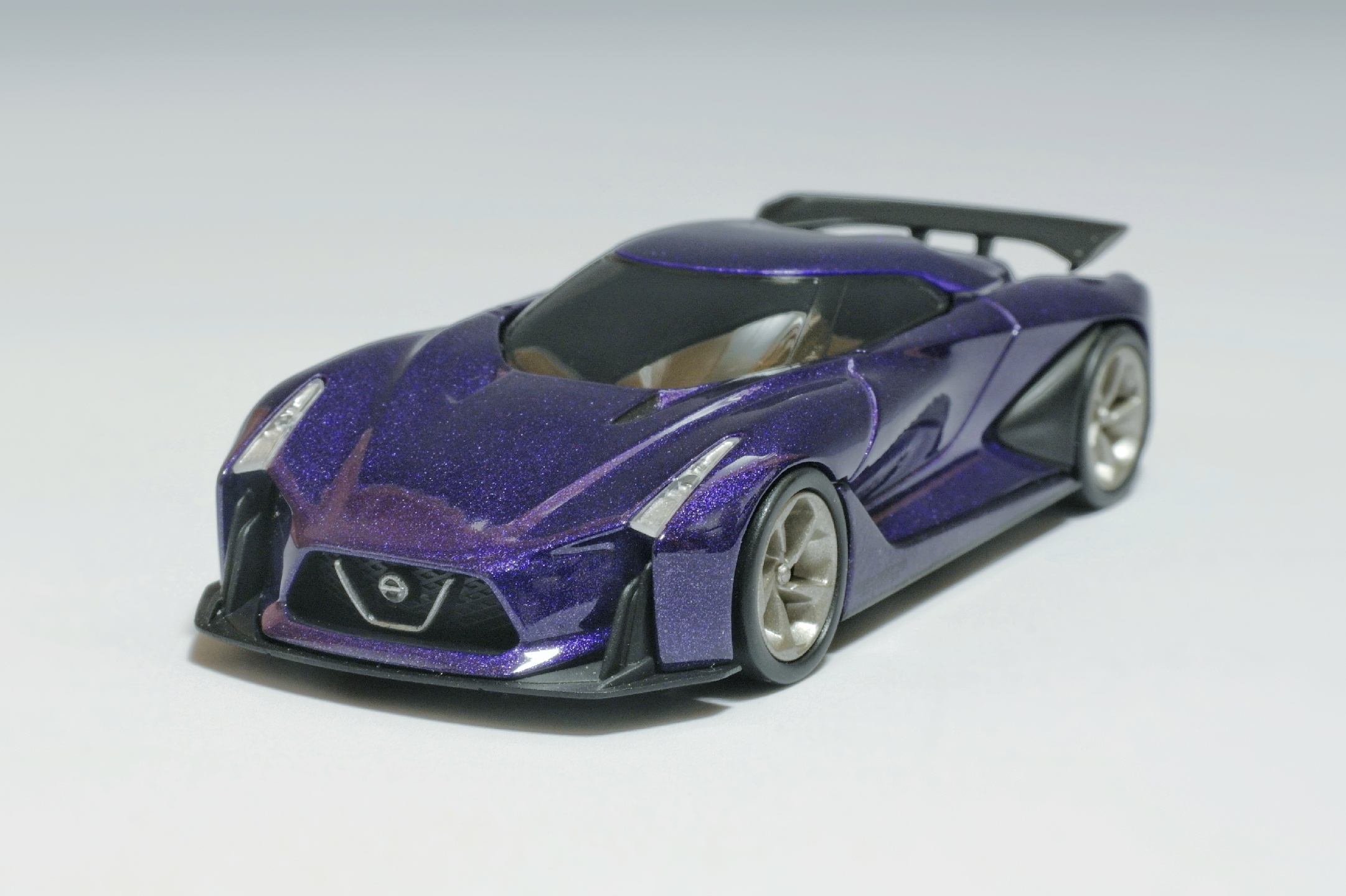 1/64 TLV NISSAN Concept 2020 Vision Gran Turismo