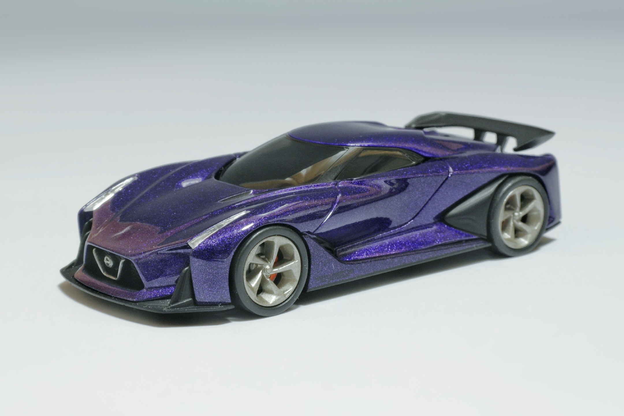 1/64 TLV NISSAN Concept 2020 Vision Gran Turismo