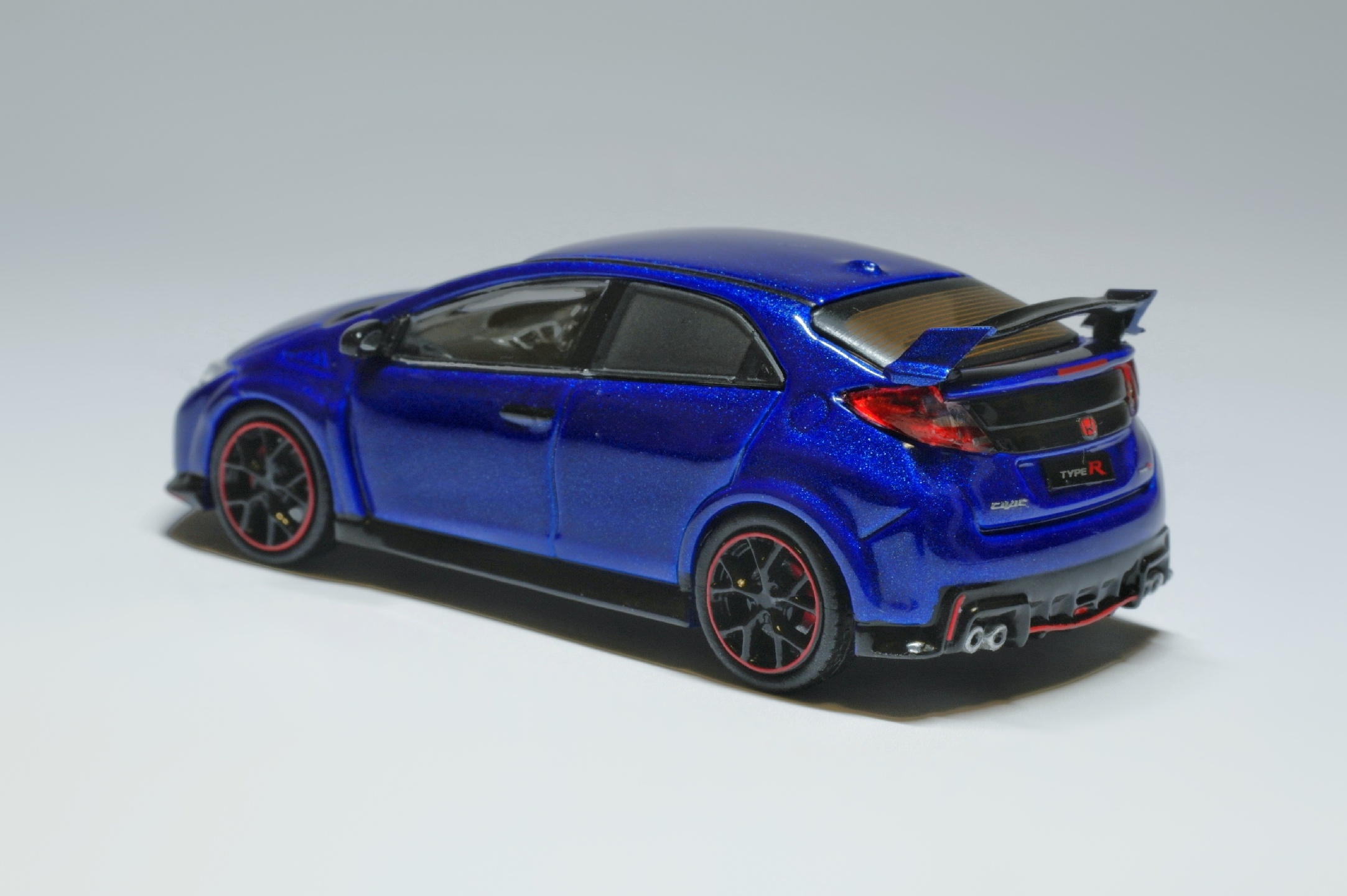 1/64 Tarmac Works Honda Civic Type-R FK2
