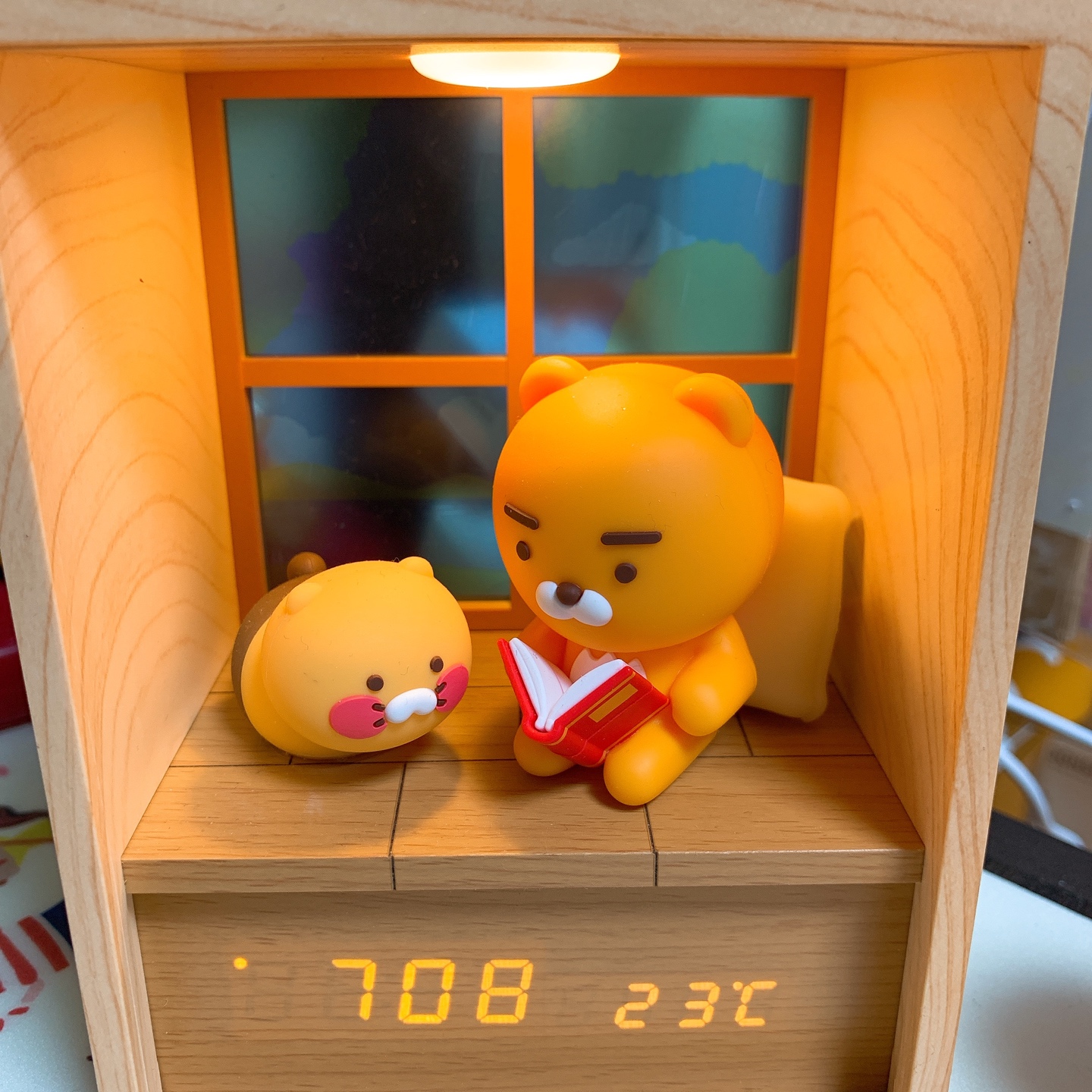 라이언 춘식이의 무드등 전자시계